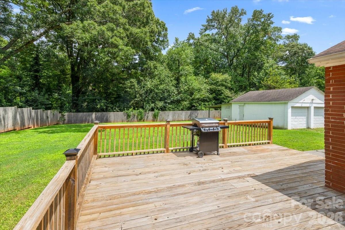409 Toddville Road — Charlotte