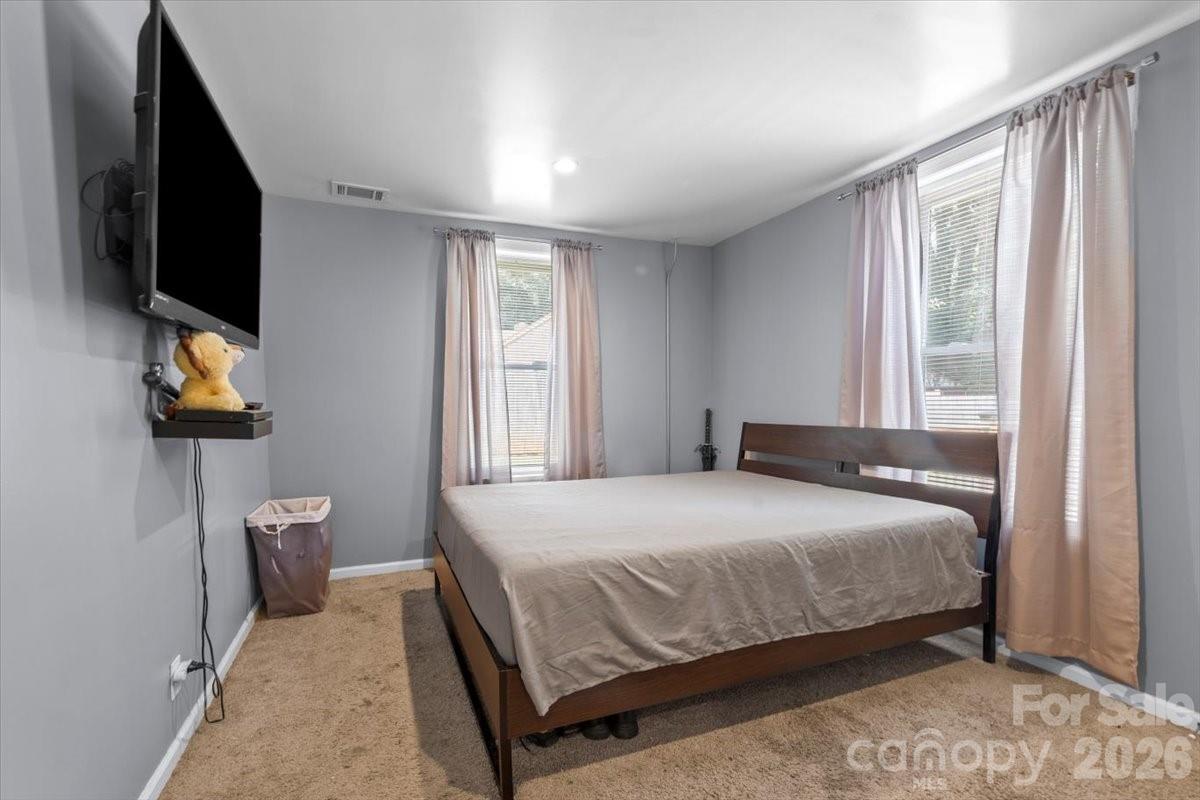 409 Toddville Road — Charlotte