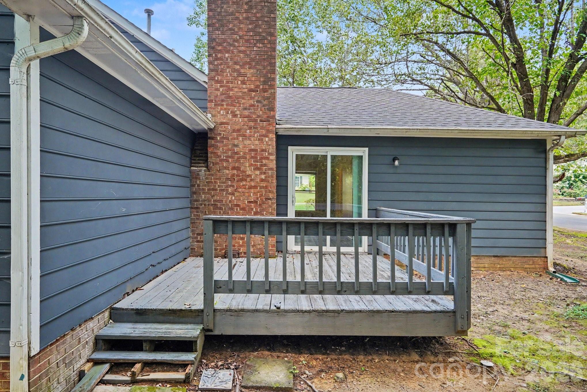 11616 Bowsby Court — Charlotte
