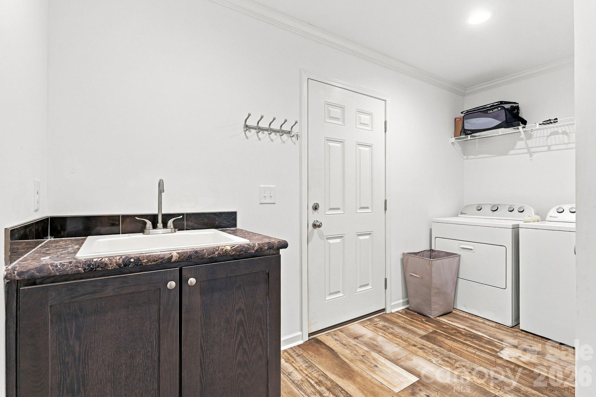 312 Sailwinds Road — Mooresville