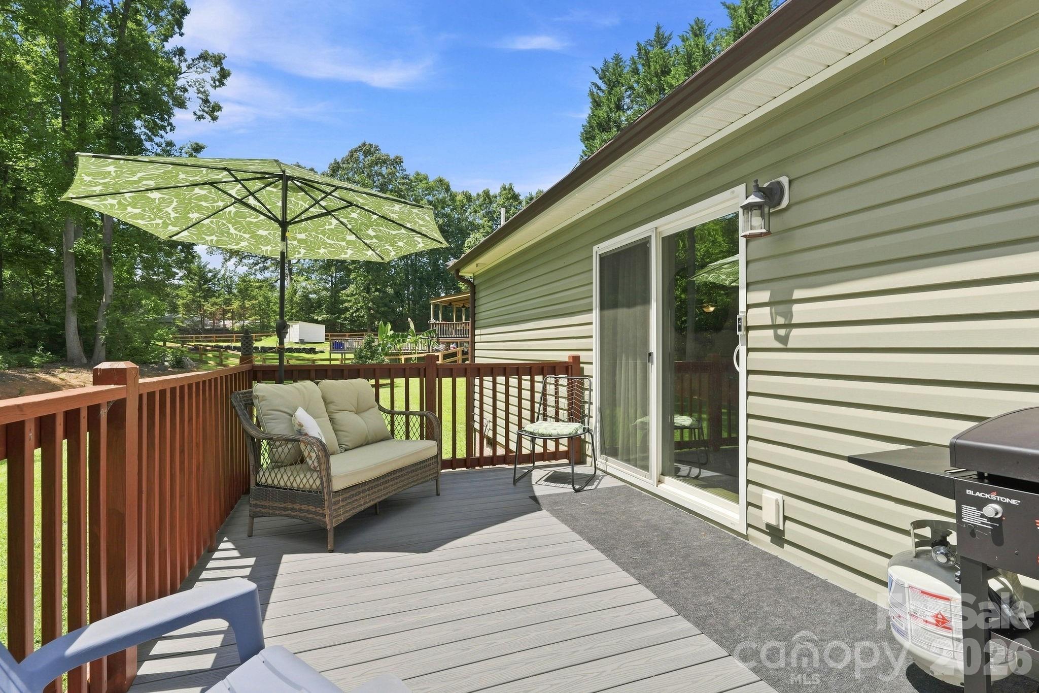 312 Sailwinds Road — Mooresville