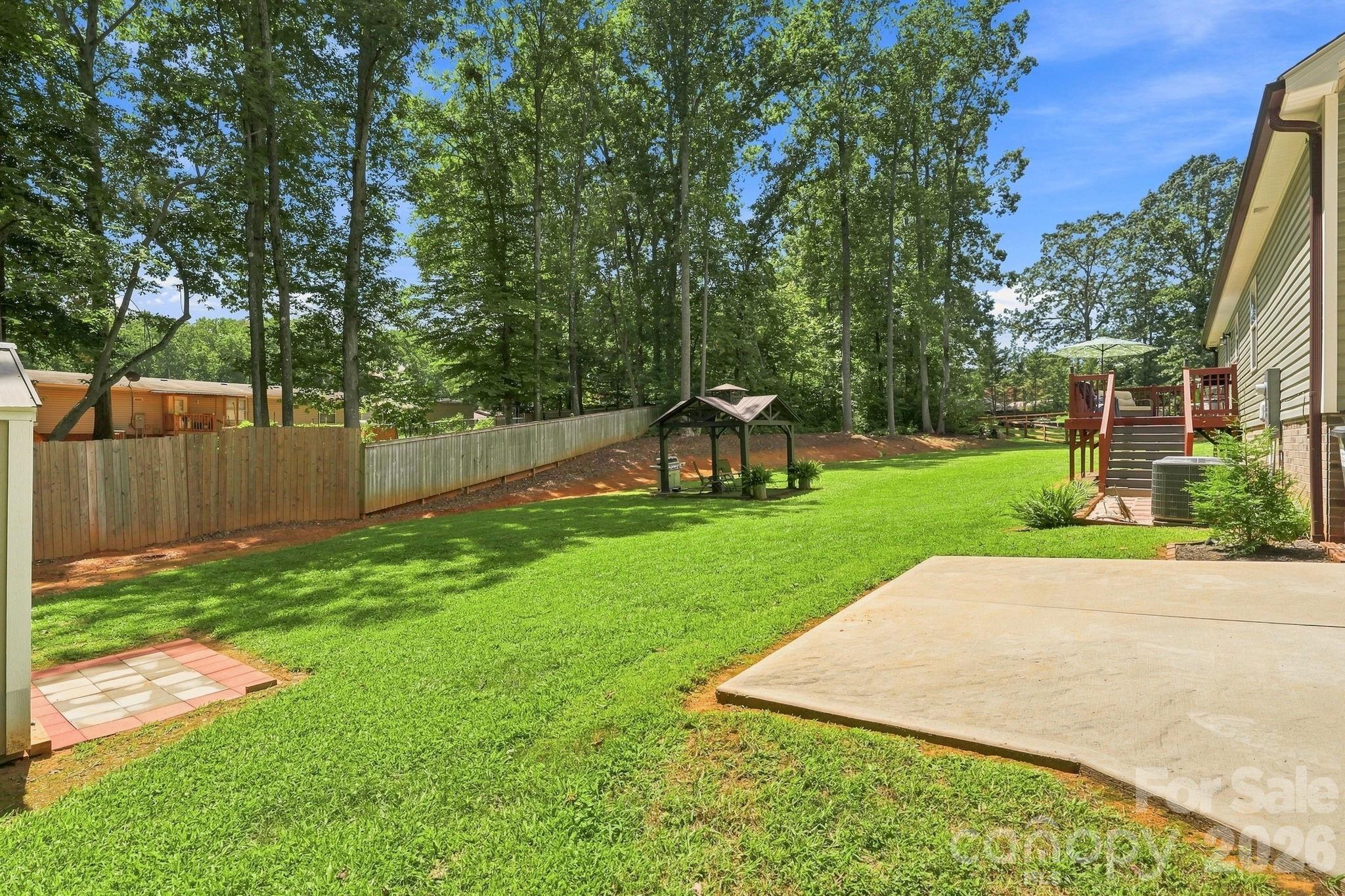 312 Sailwinds Road — Mooresville