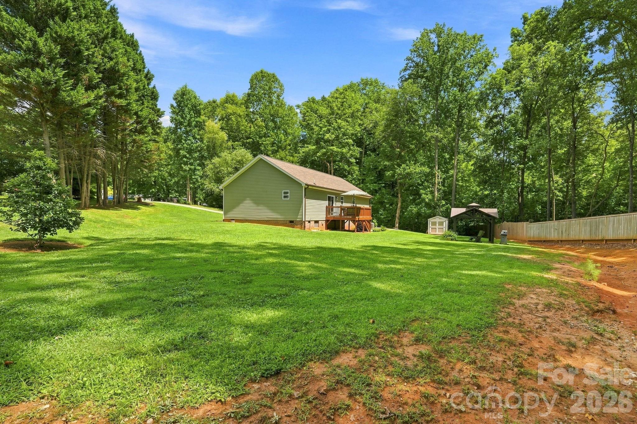 312 Sailwinds Road — Mooresville