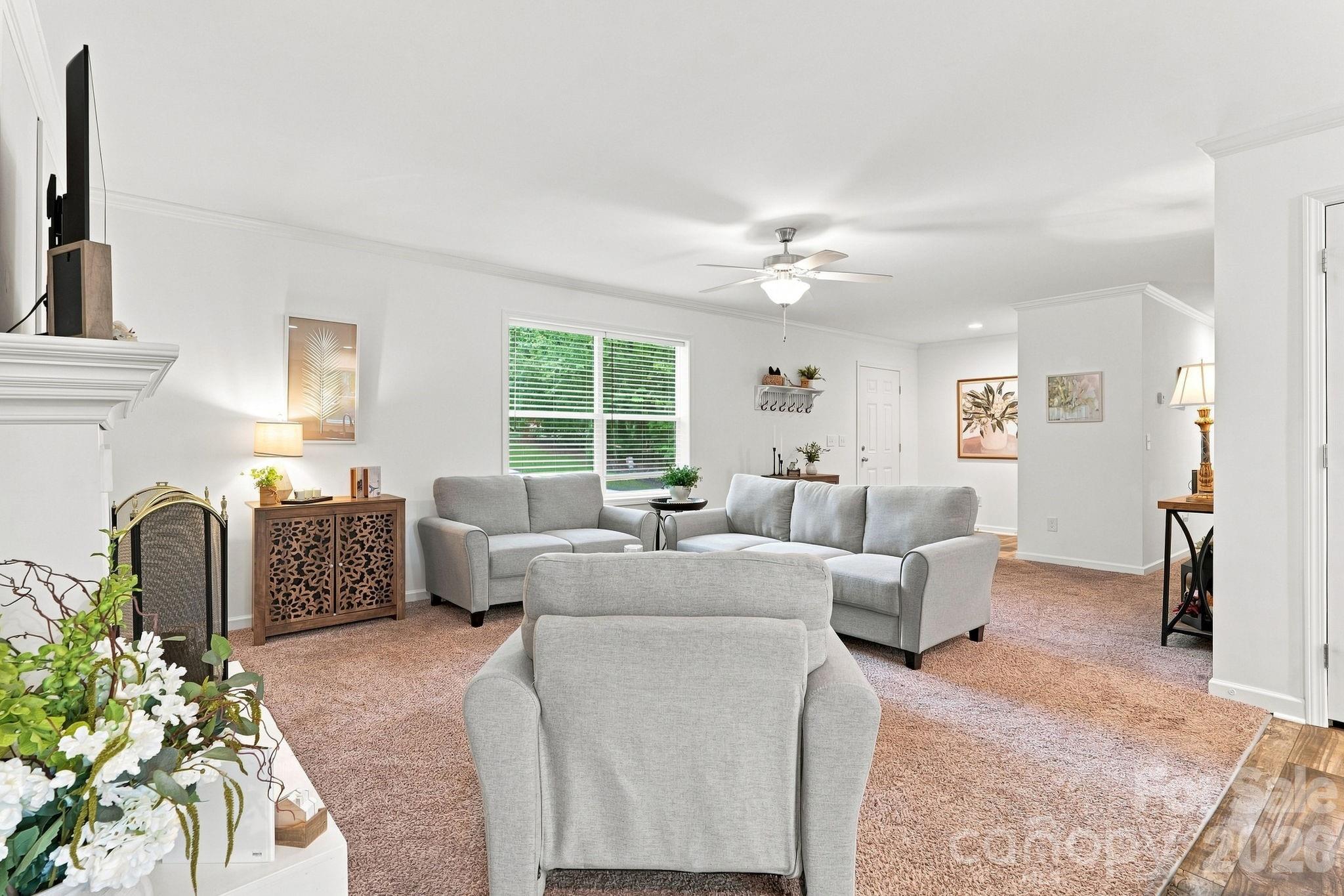 312 Sailwinds Road — Mooresville
