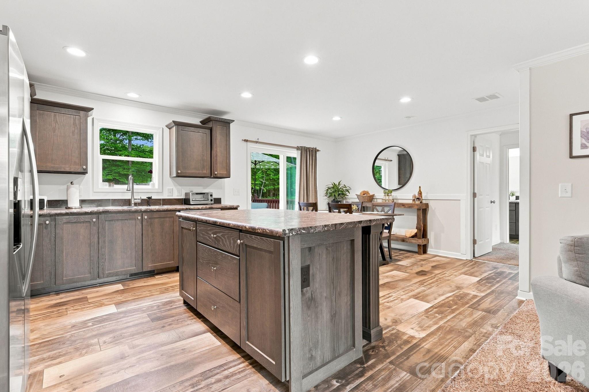 312 Sailwinds Road — Mooresville