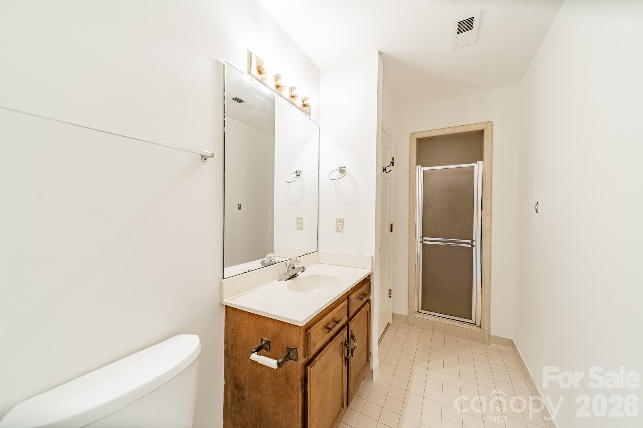 7426 Newmans Lane — Charlotte