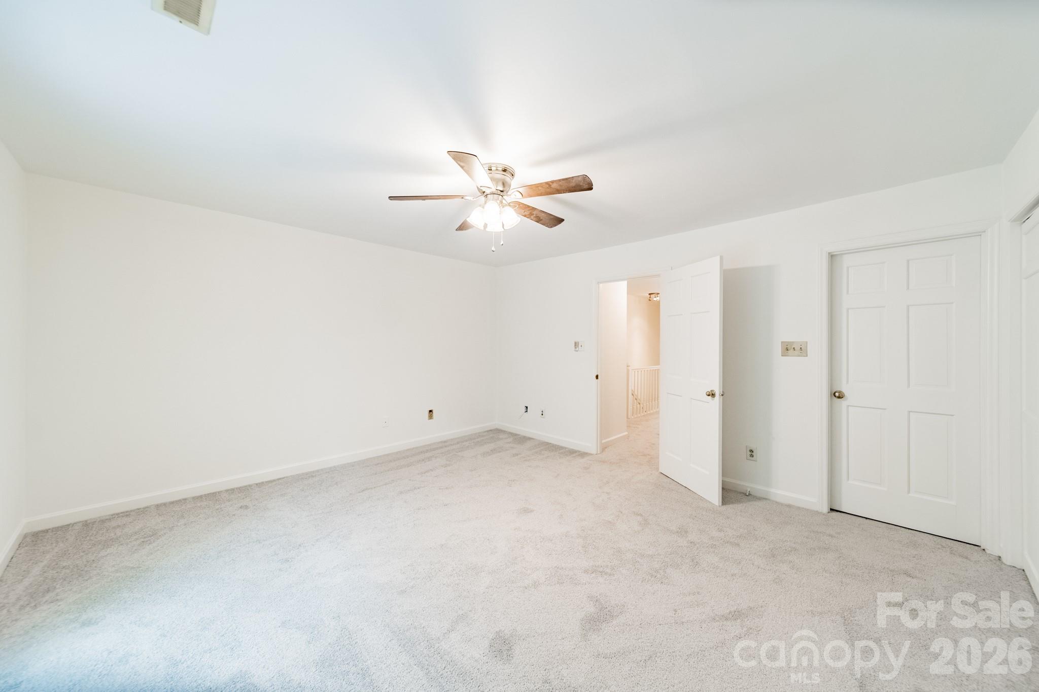7426 Newmans Lane — Charlotte