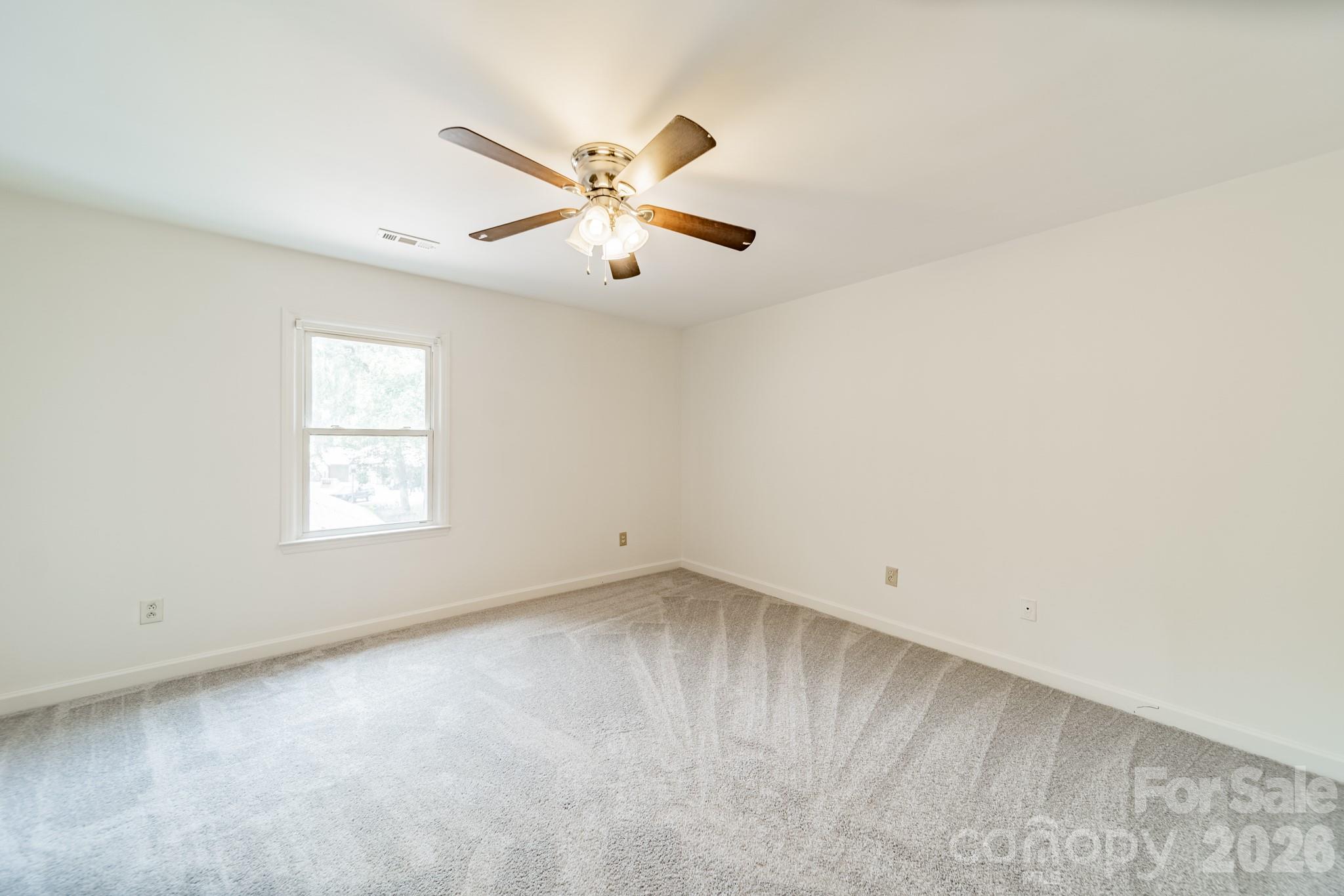 7426 Newmans Lane — Charlotte