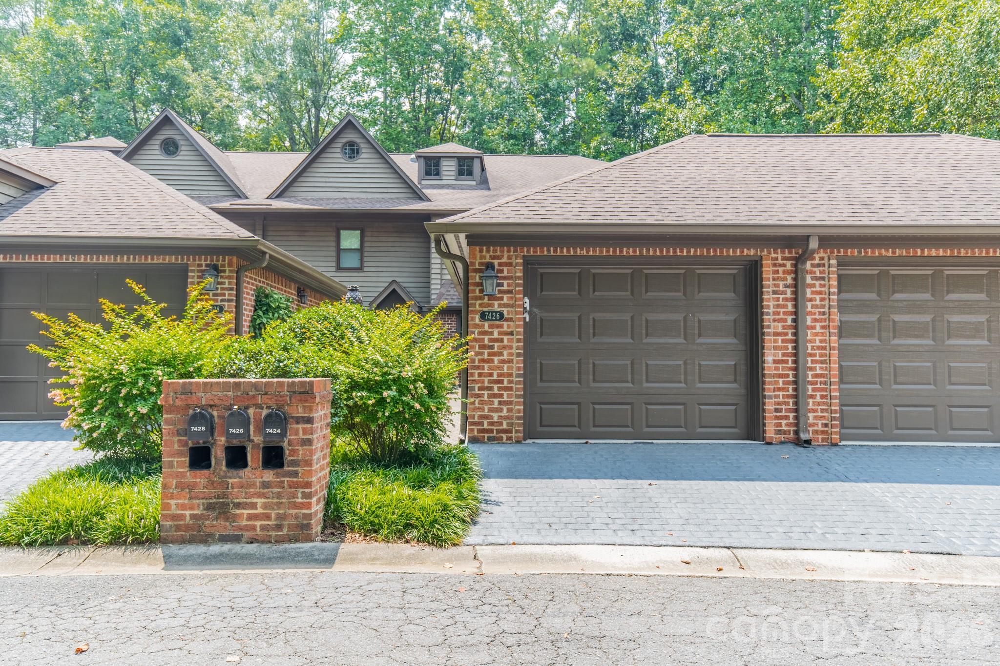 7426 Newmans Lane — Charlotte