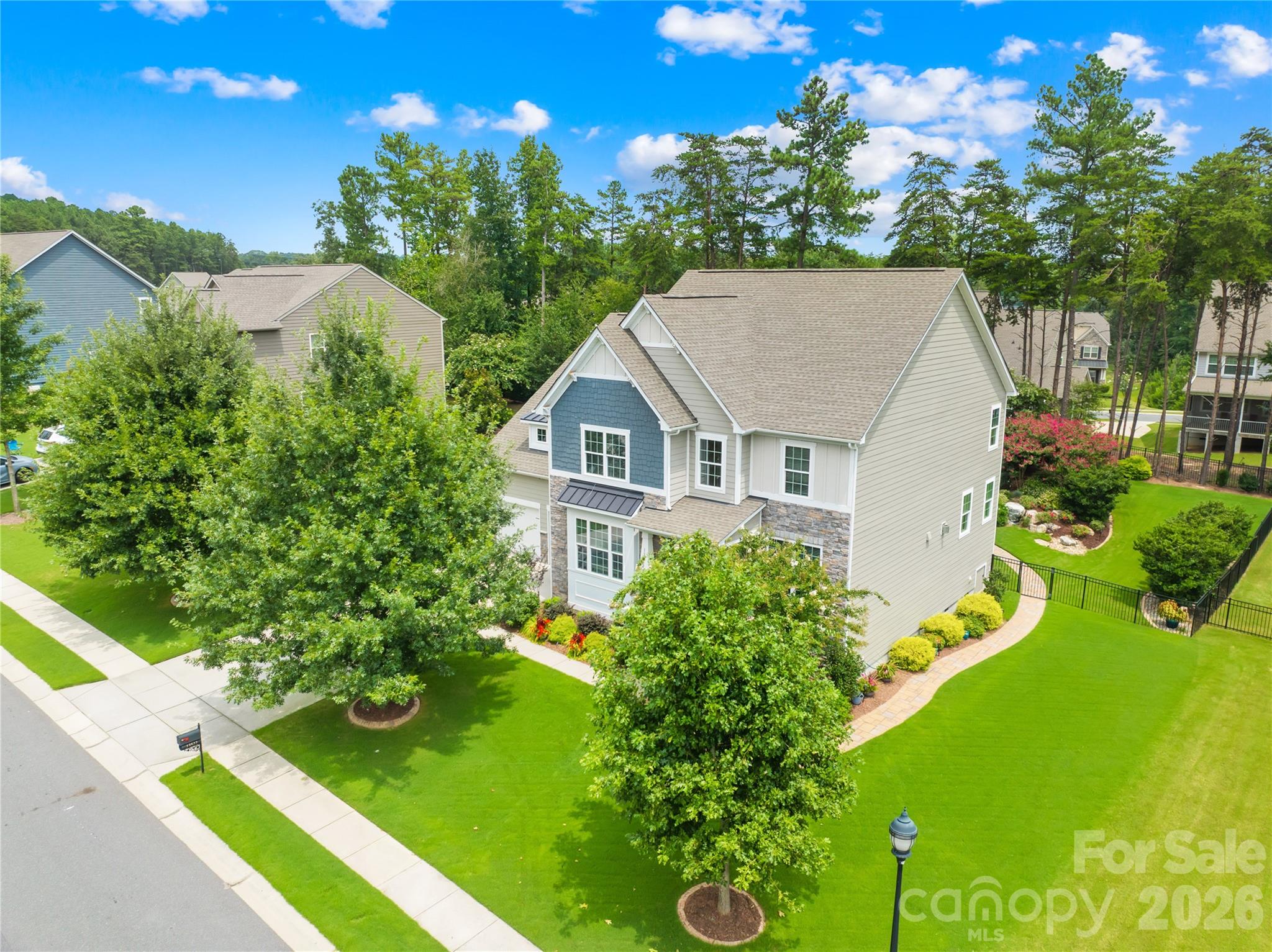 13522 Hyperion Hills Lane — Charlotte