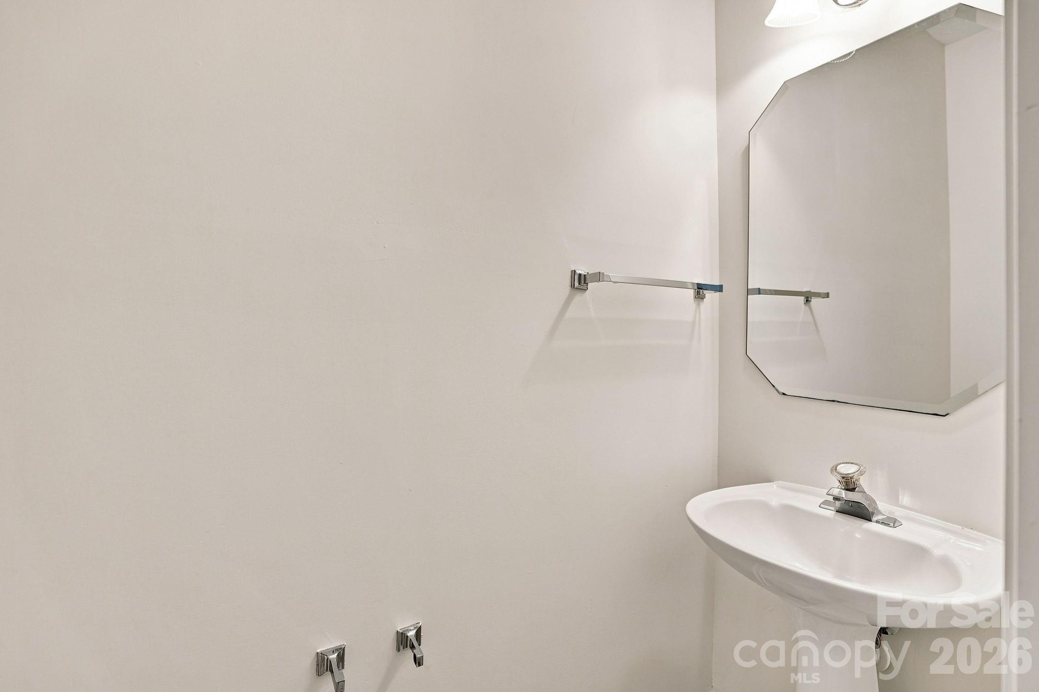 11215 Longhedge Lane — Charlotte