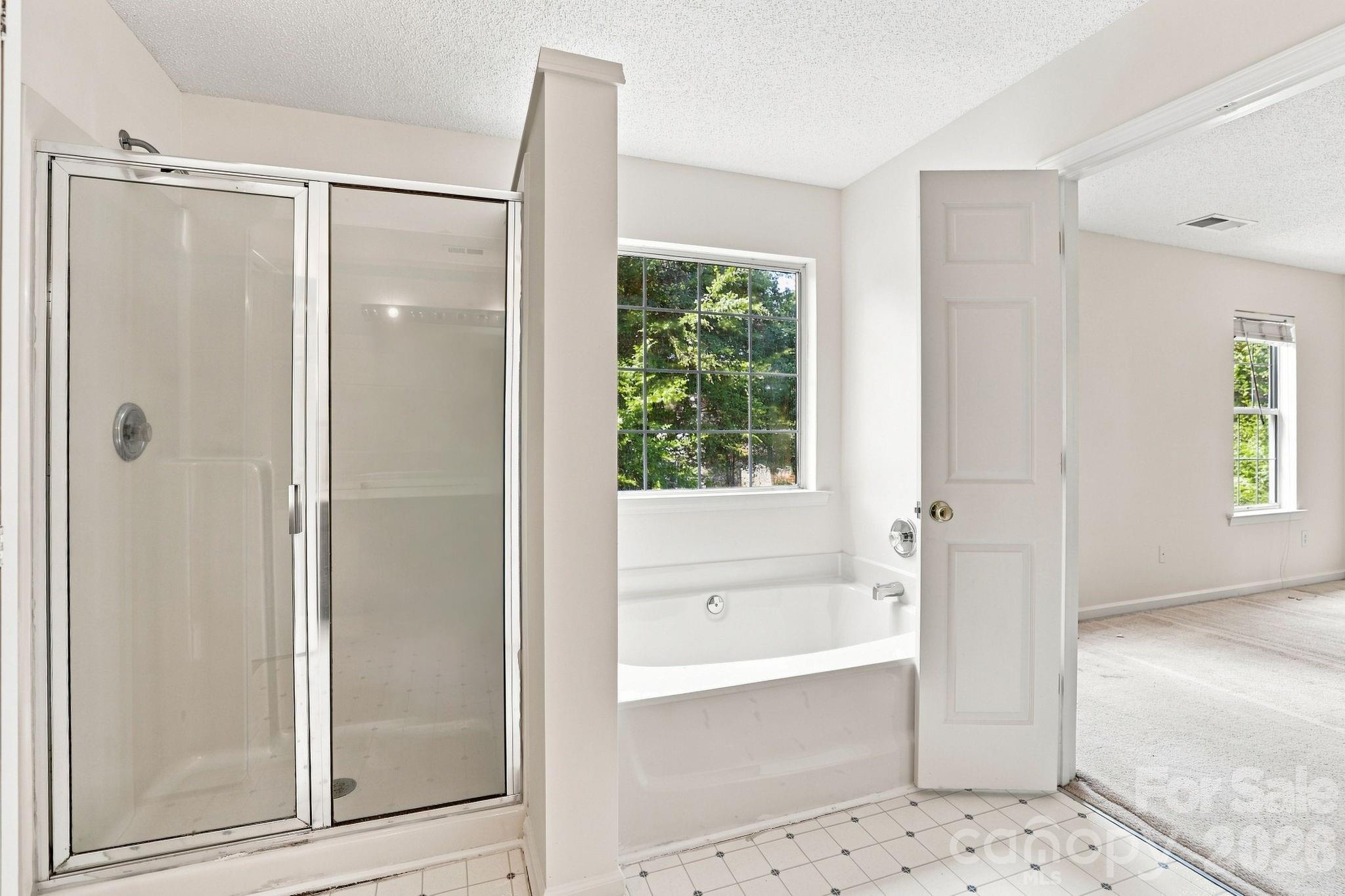11215 Longhedge Lane — Charlotte