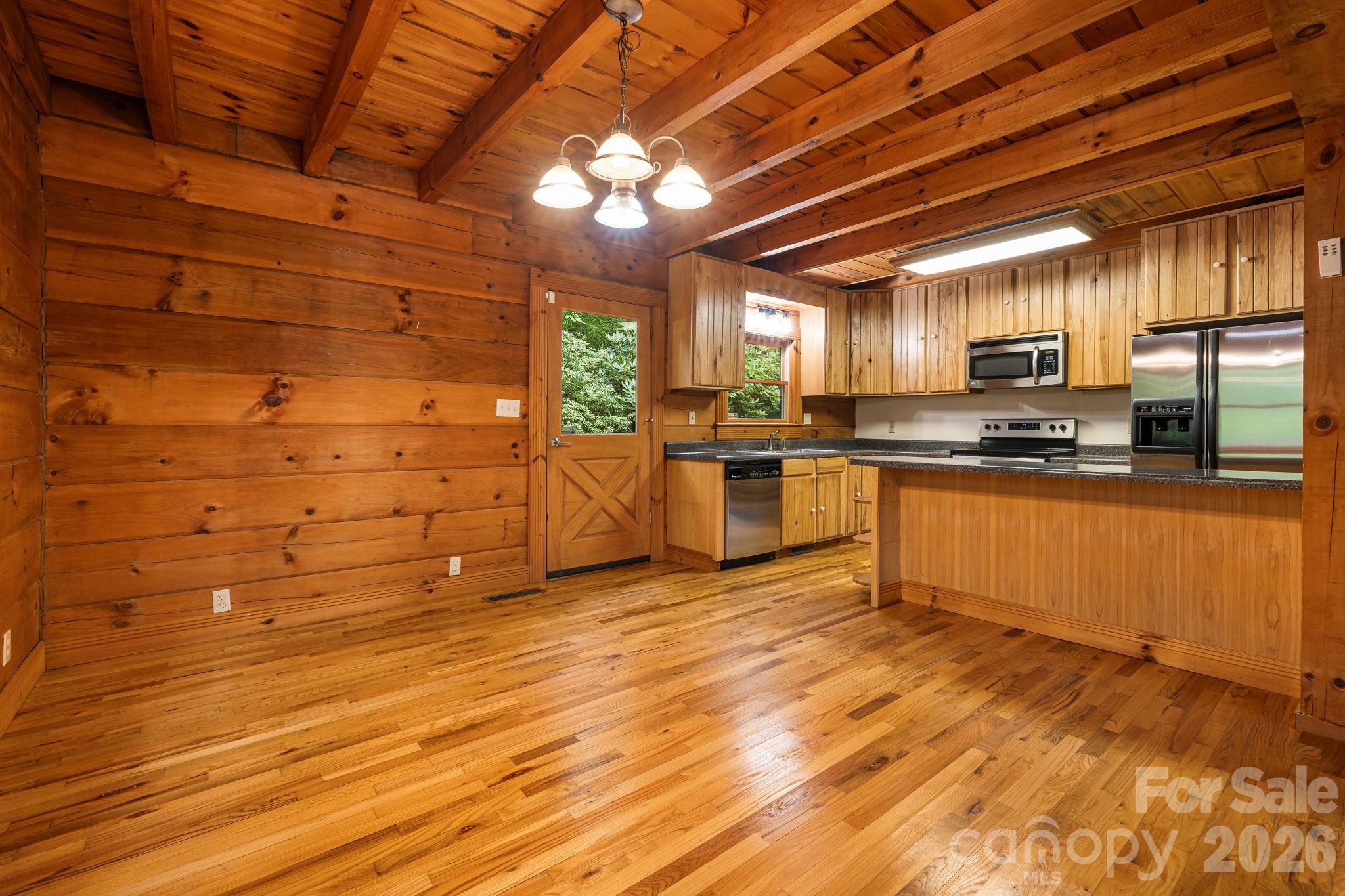 256 Fairway Loop — Burnsville