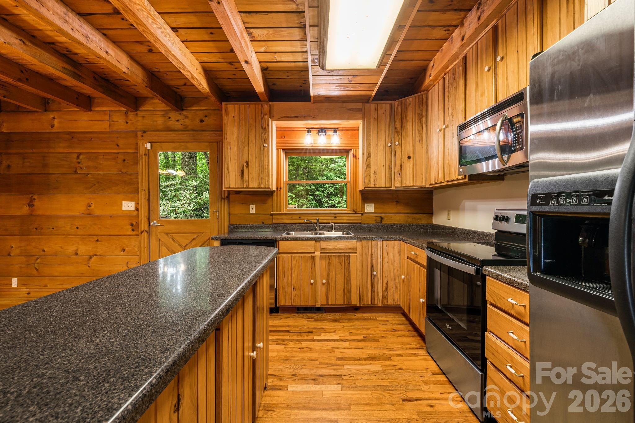 256 Fairway Loop — Burnsville