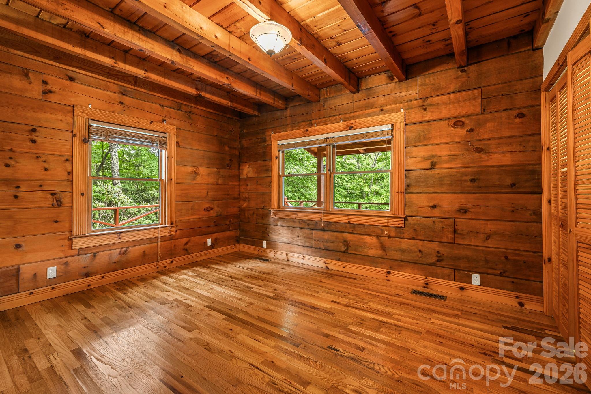 256 Fairway Loop — Burnsville