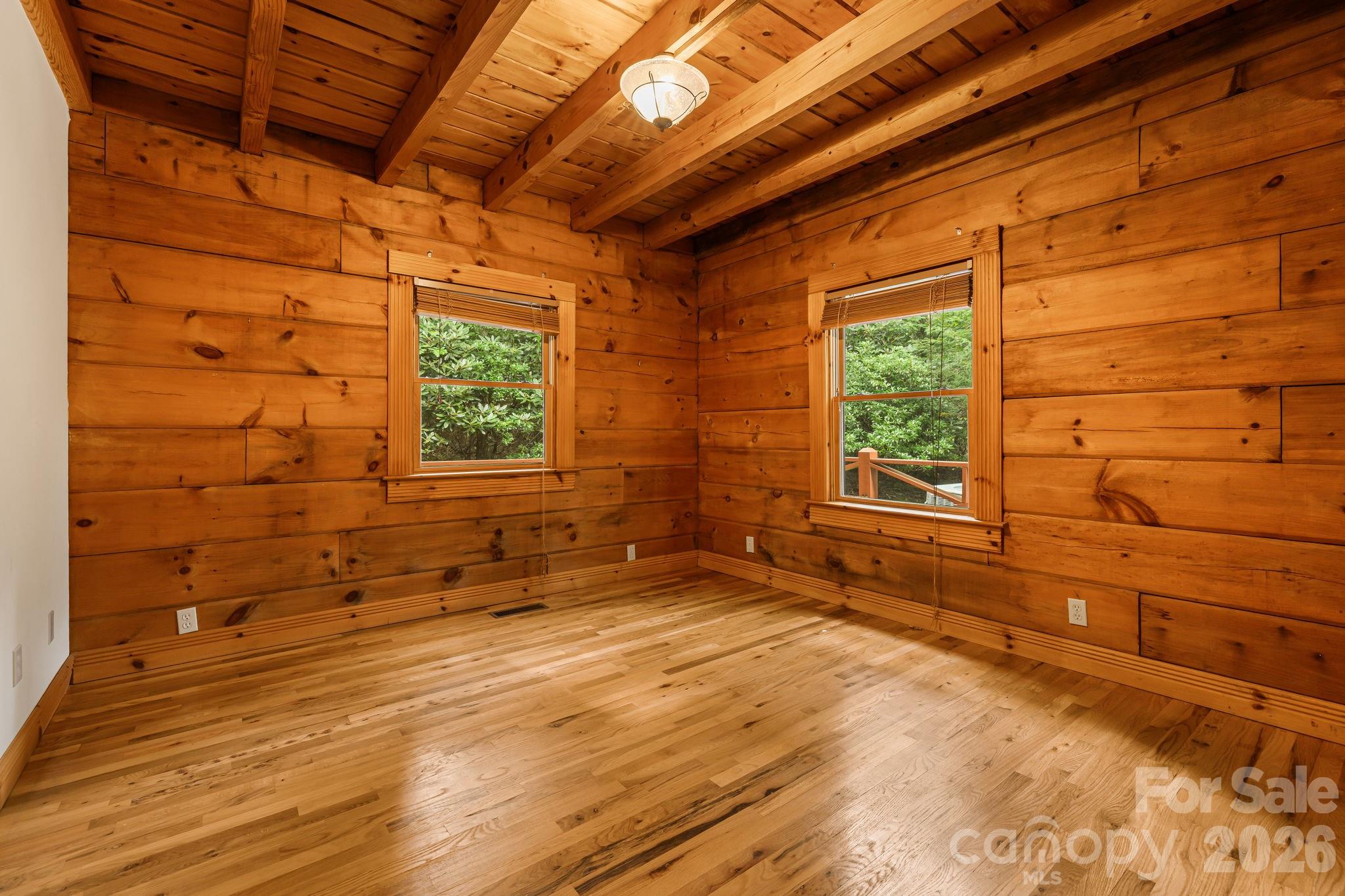256 Fairway Loop — Burnsville
