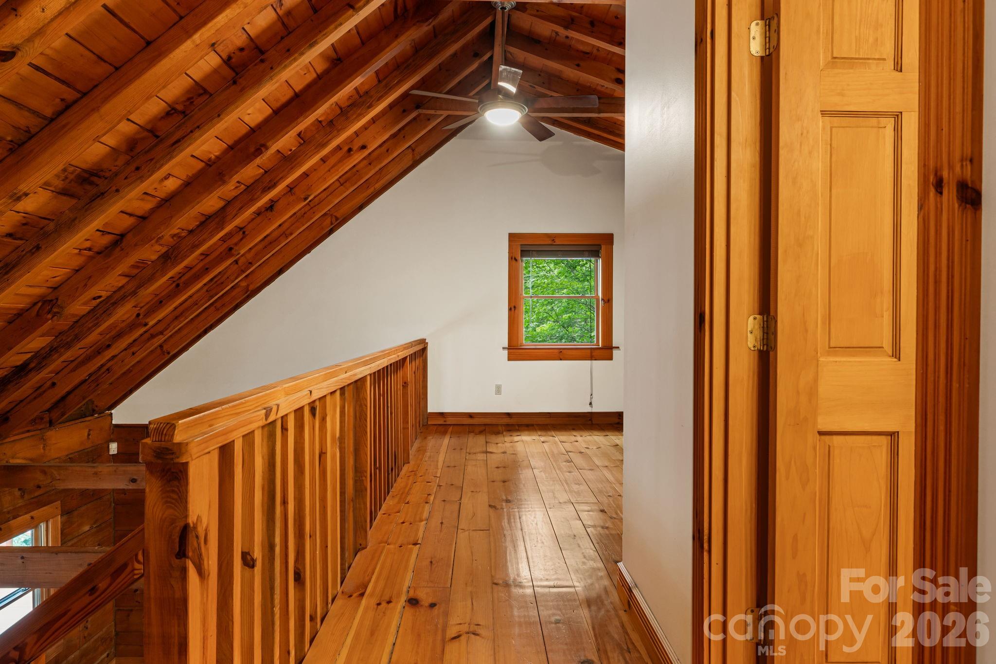 256 Fairway Loop — Burnsville