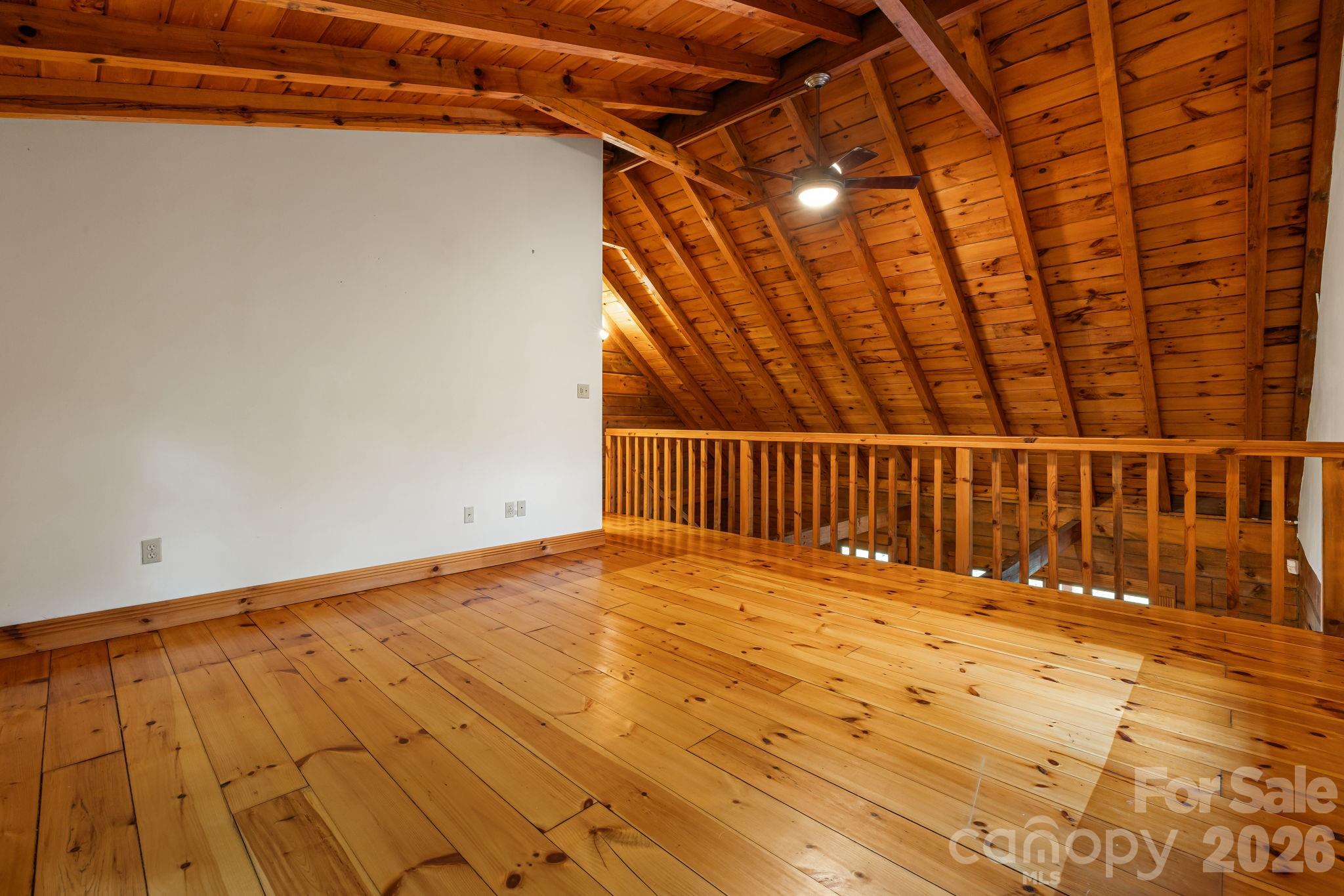 256 Fairway Loop — Burnsville