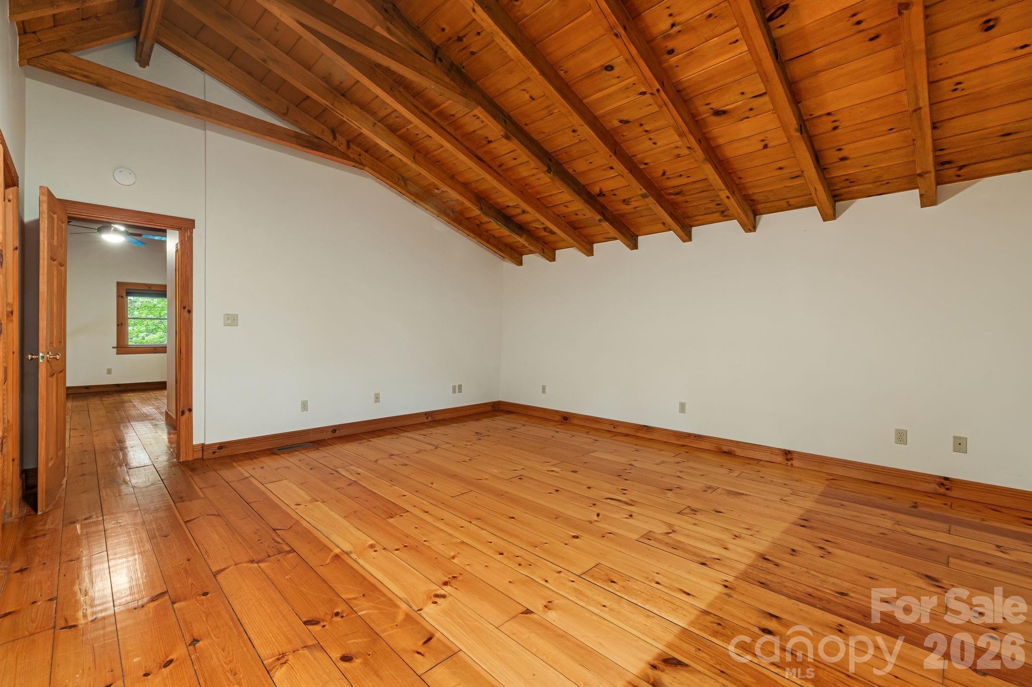 256 Fairway Loop — Burnsville