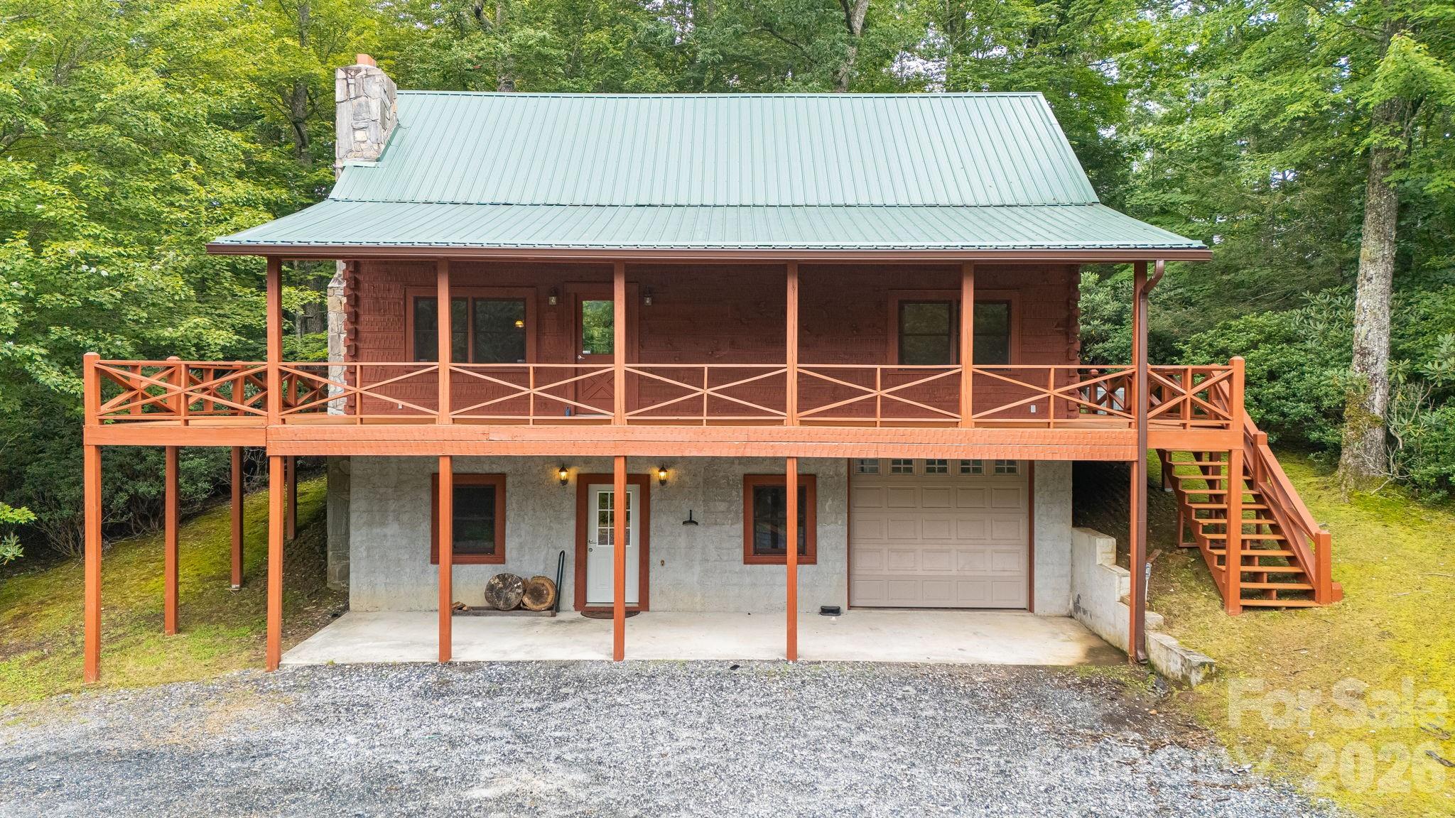 256 Fairway Loop — Burnsville