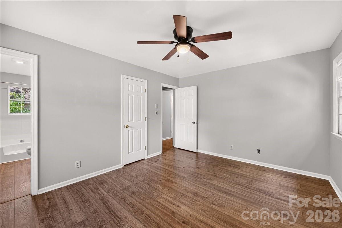 3220 Selwyn Farms Lane #5 — Charlotte