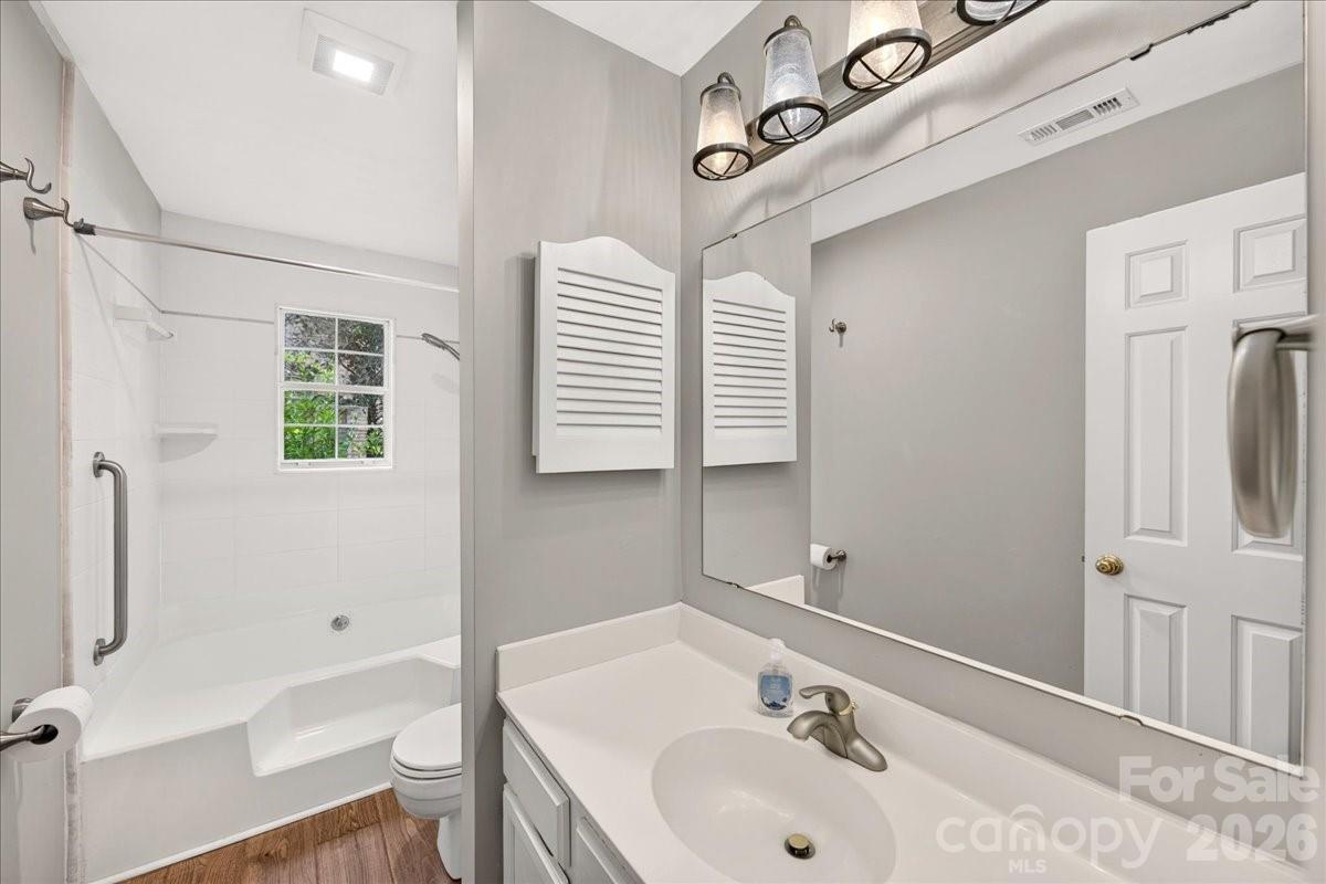 3220 Selwyn Farms Lane #5 — Charlotte