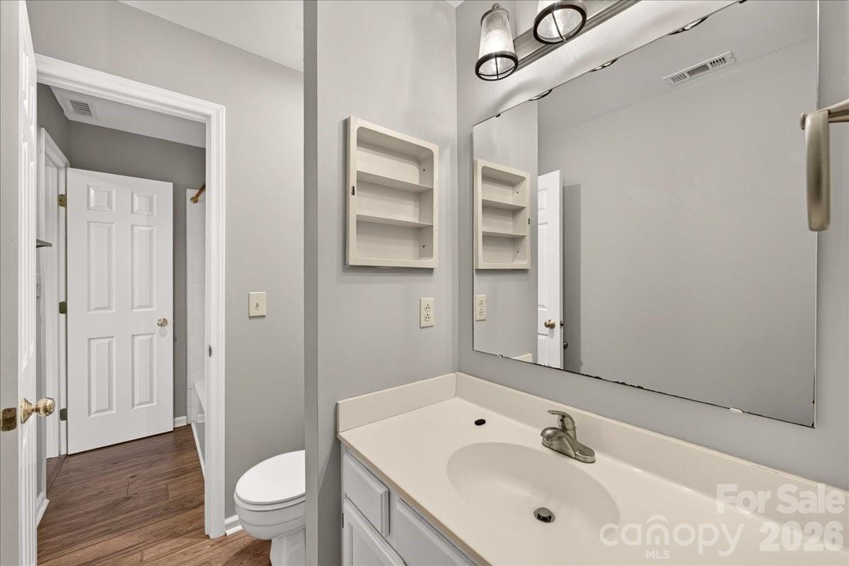 3220 Selwyn Farms Lane #5 — Charlotte