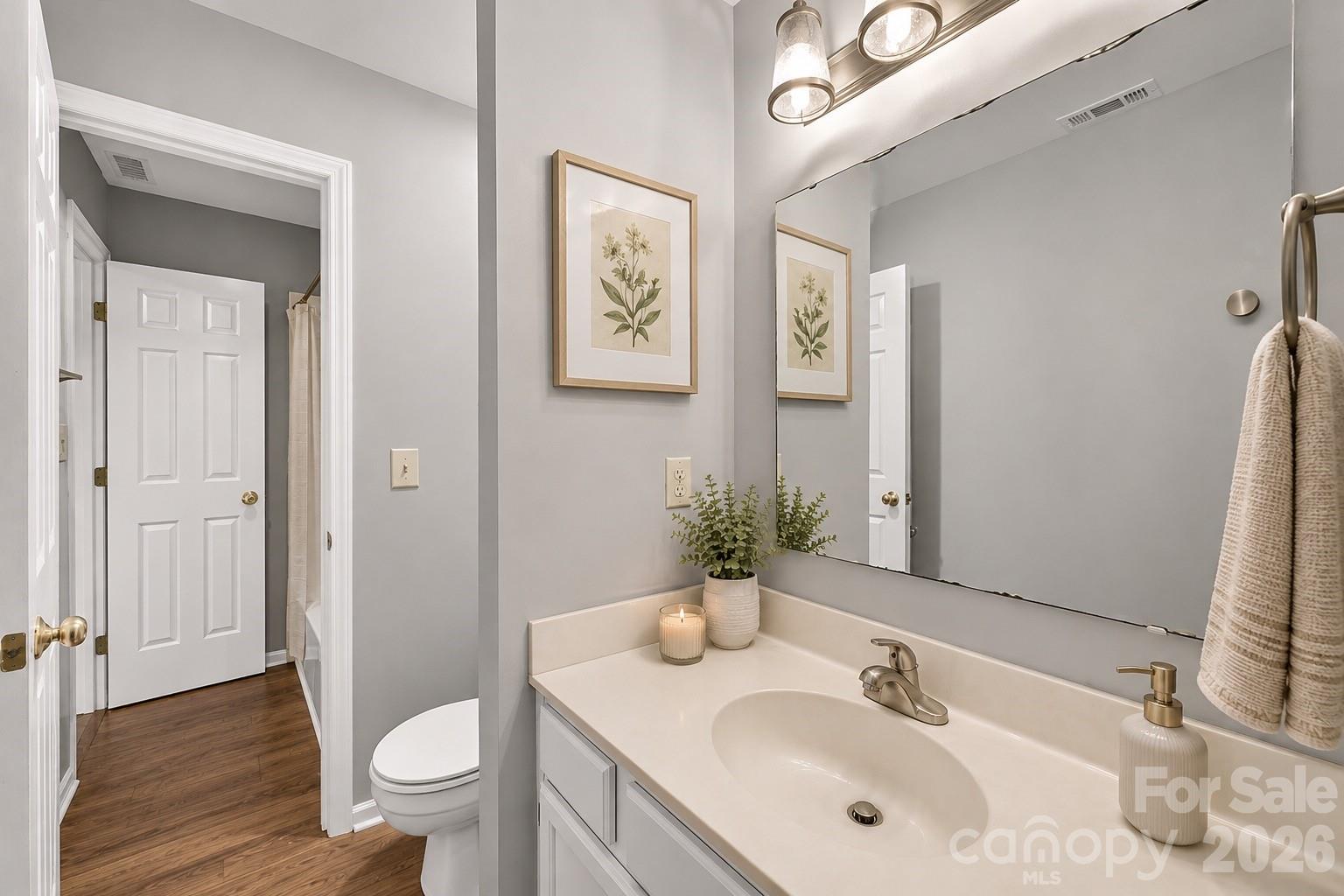 3220 Selwyn Farms Lane #5 — Charlotte