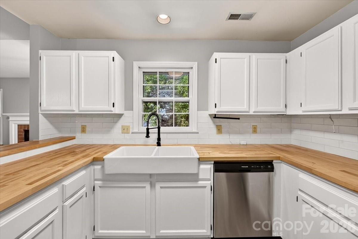 3220 Selwyn Farms Lane #5 — Charlotte