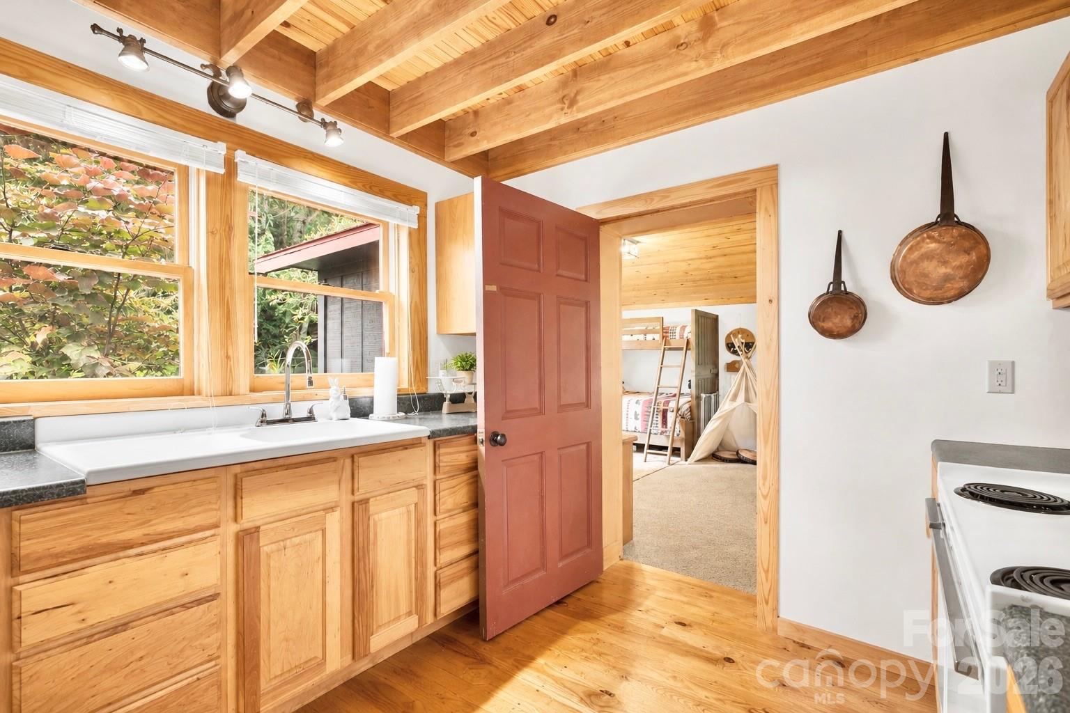 1361 Longhope Road — Todd