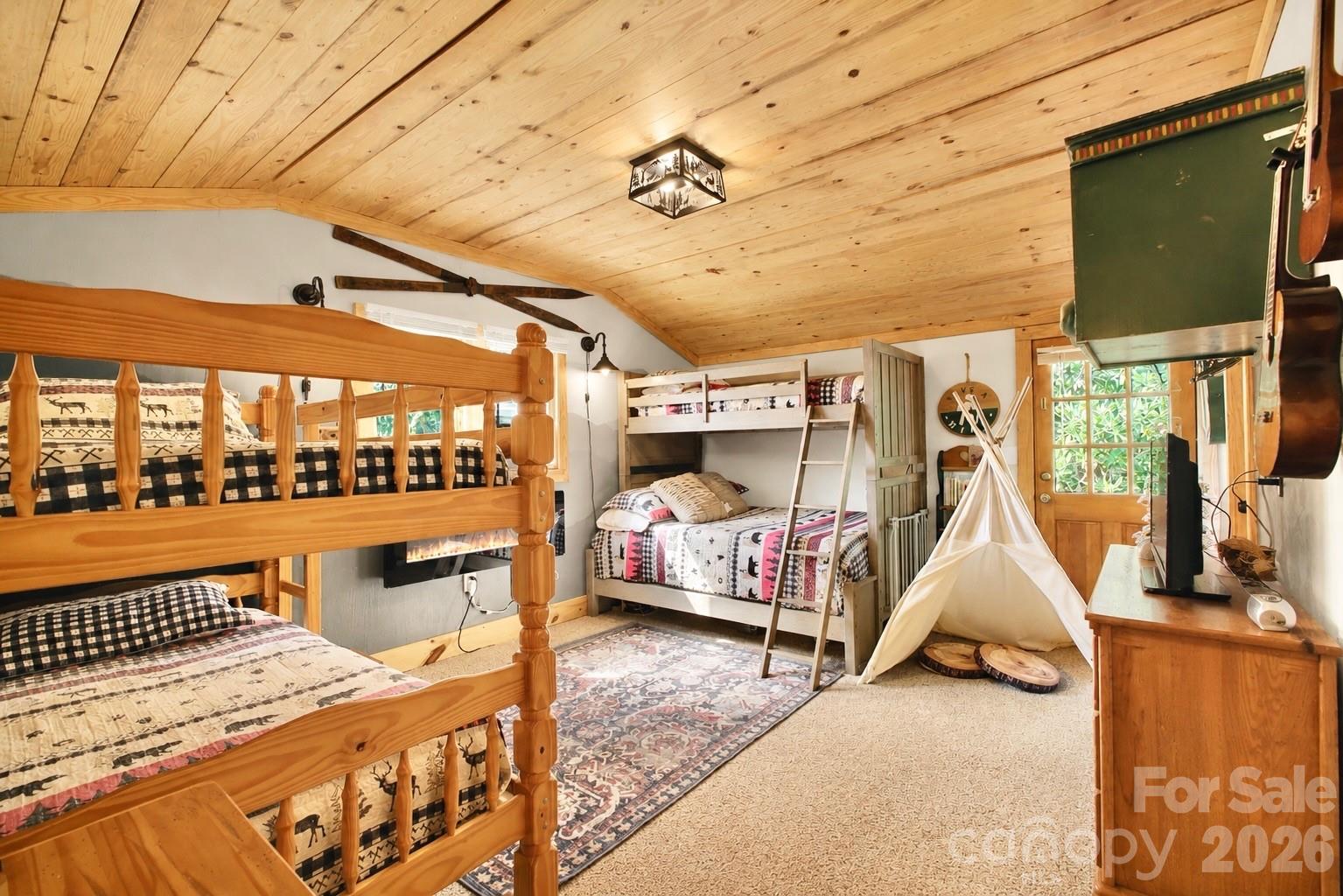 1361 Longhope Road — Todd