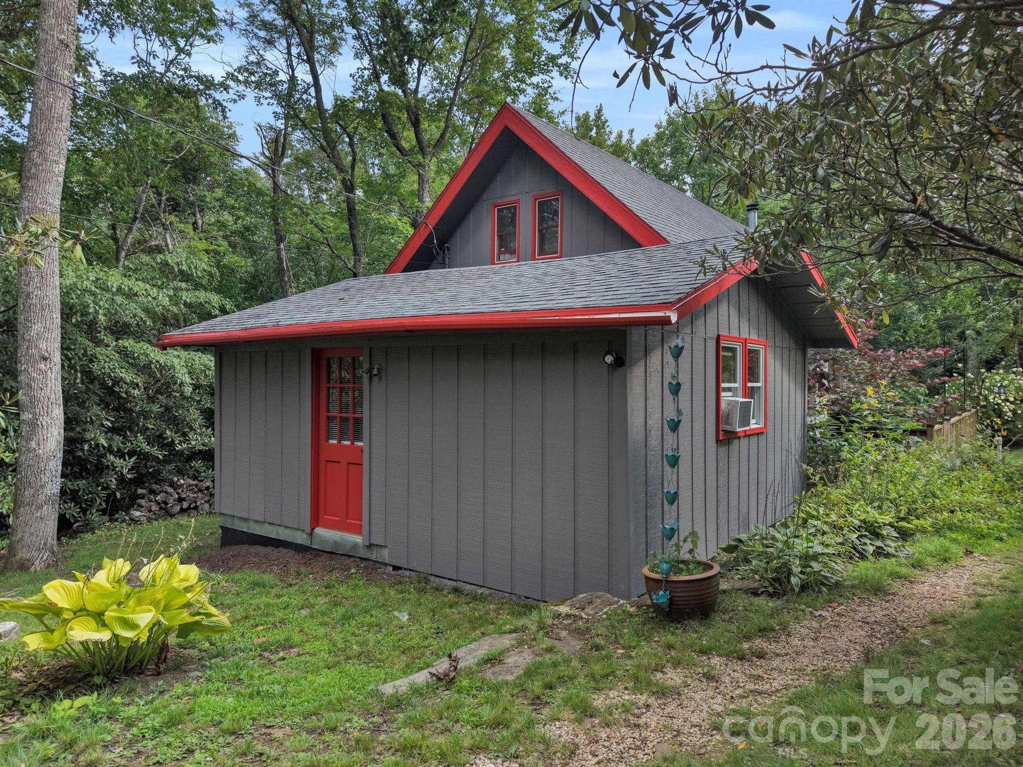 1361 Longhope Road — Todd