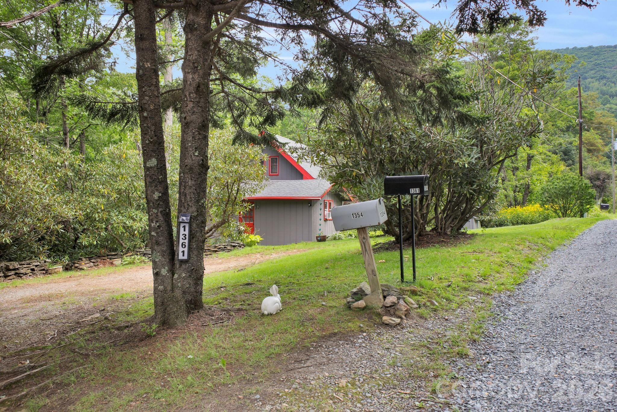 1361 Longhope Road — Todd