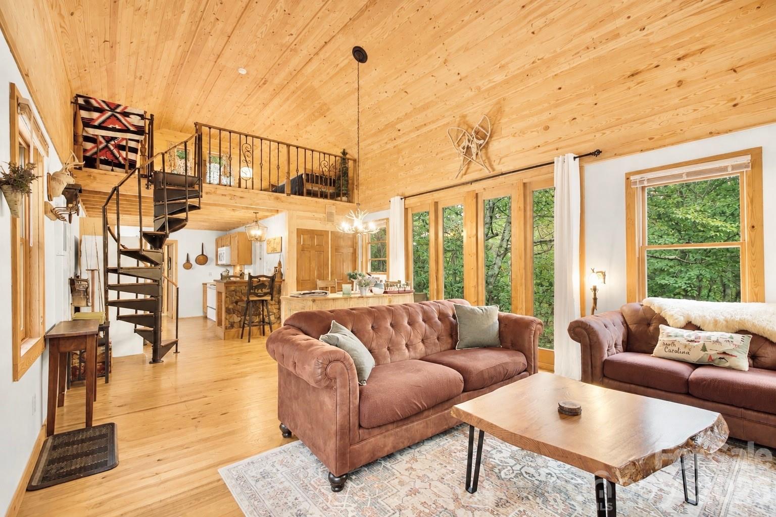 1361 Longhope Road — Todd