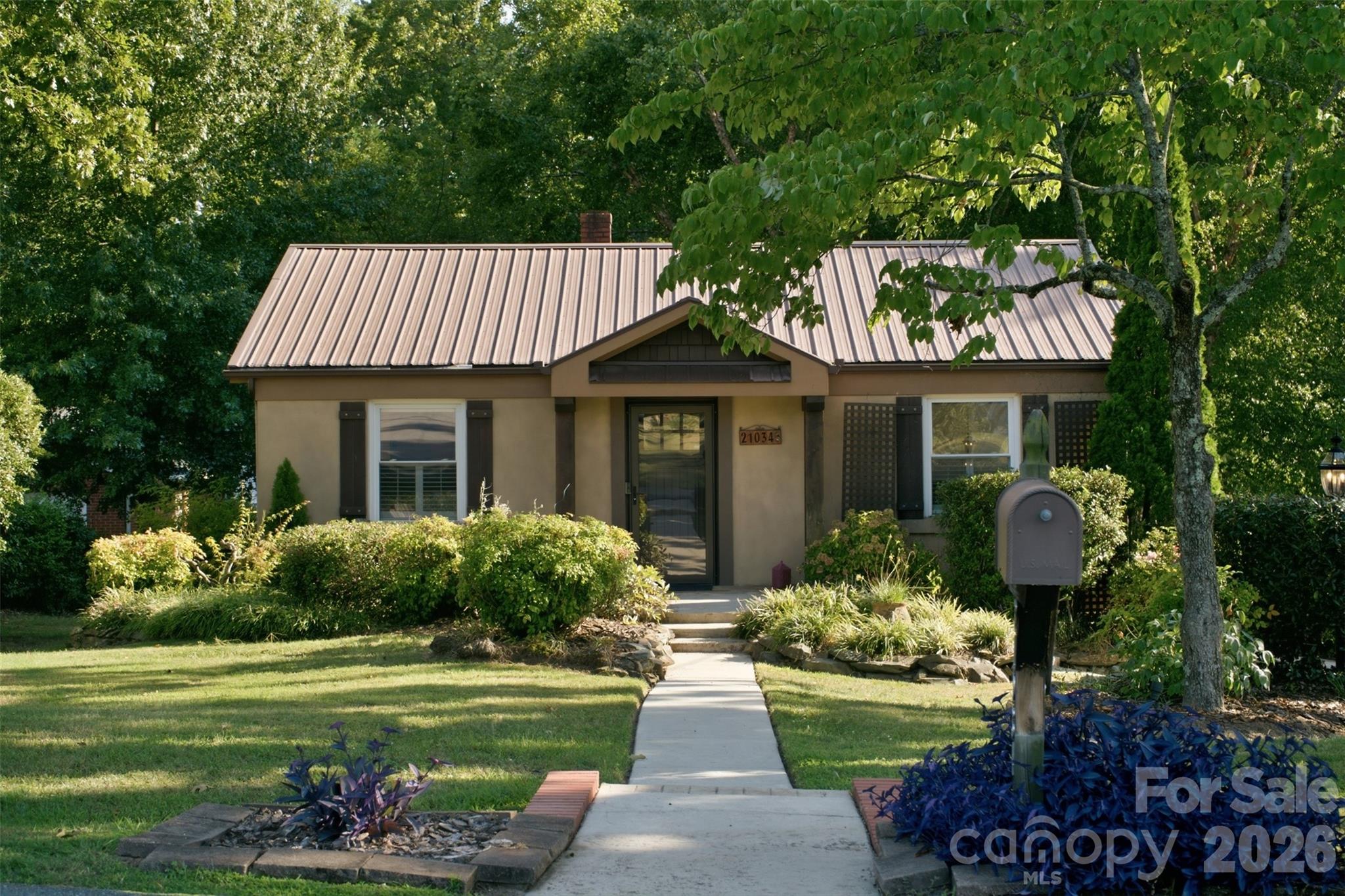 21034 Cornelius Street — Cornelius