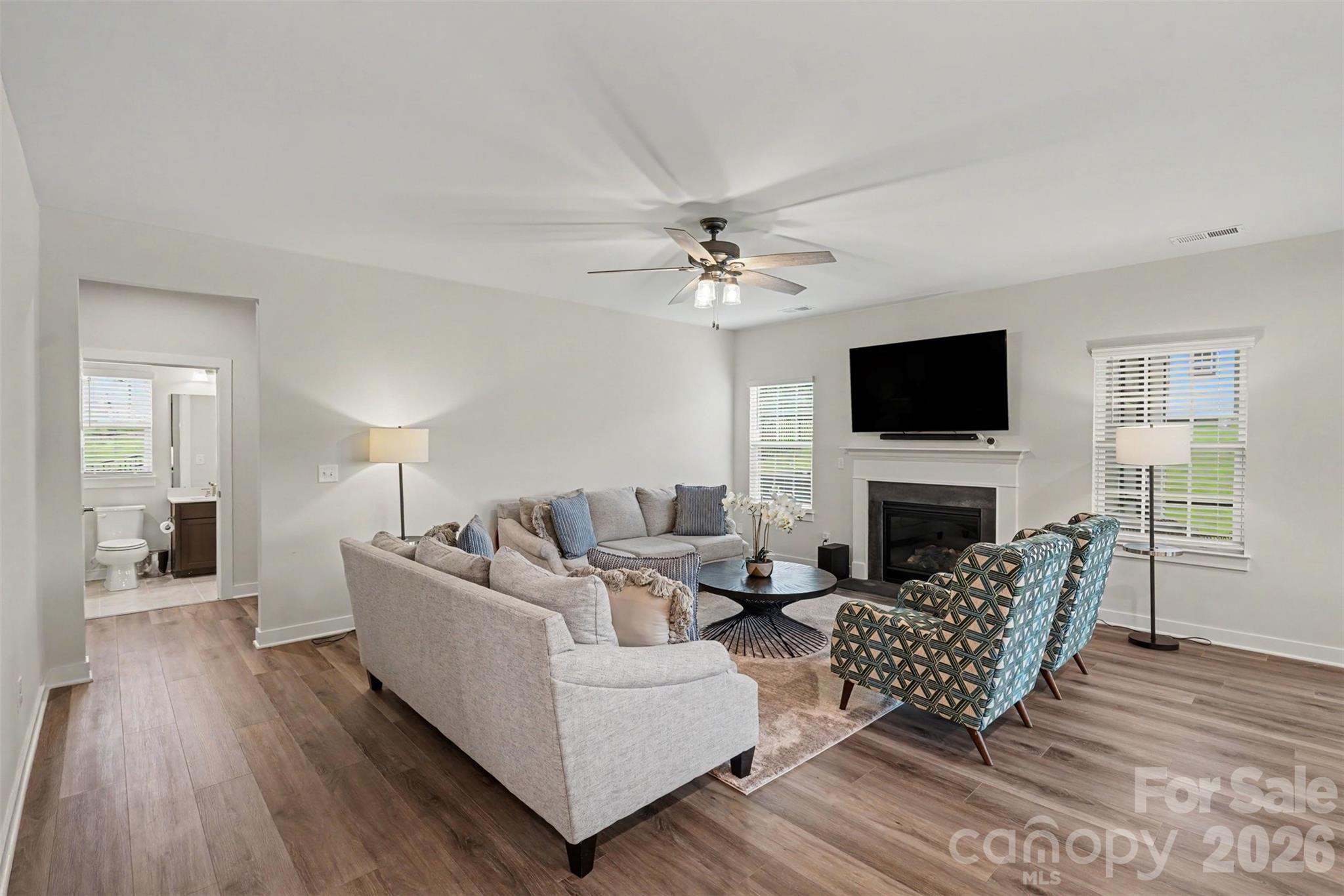 8504 Everwood Avenue — Huntersville