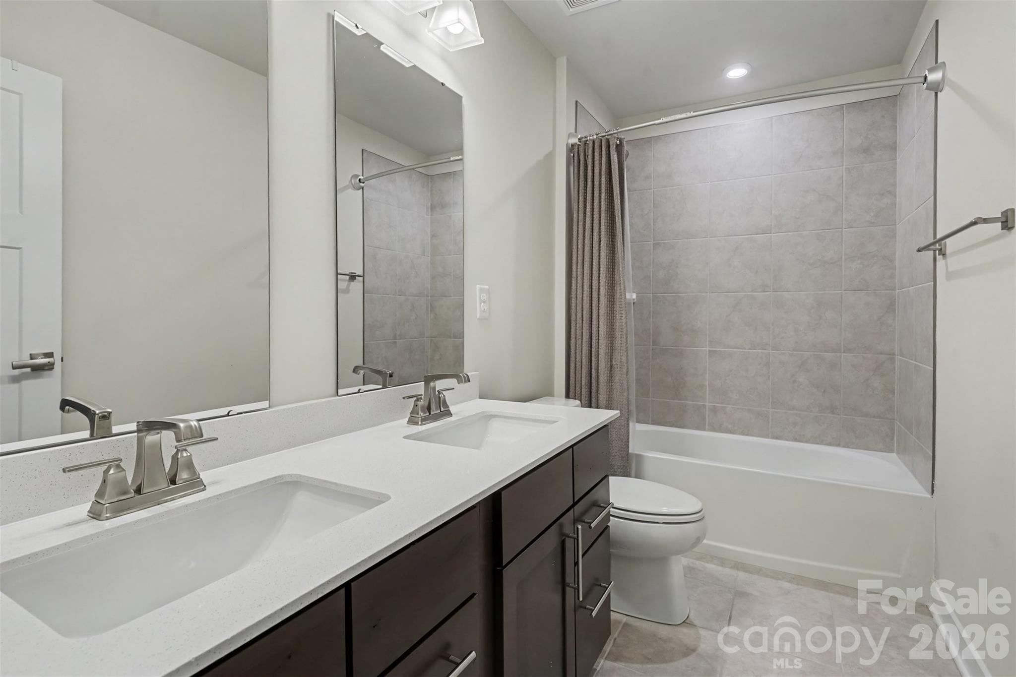8504 Everwood Avenue — Huntersville