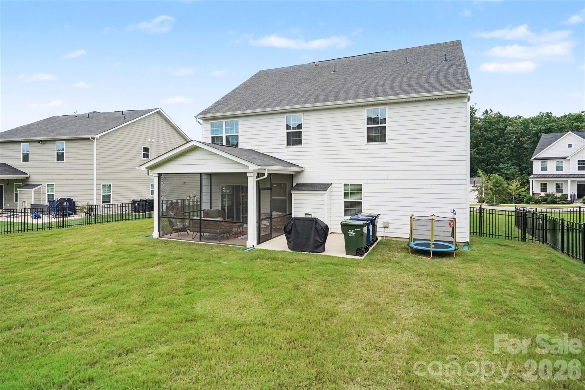 8504 Everwood Avenue — Huntersville