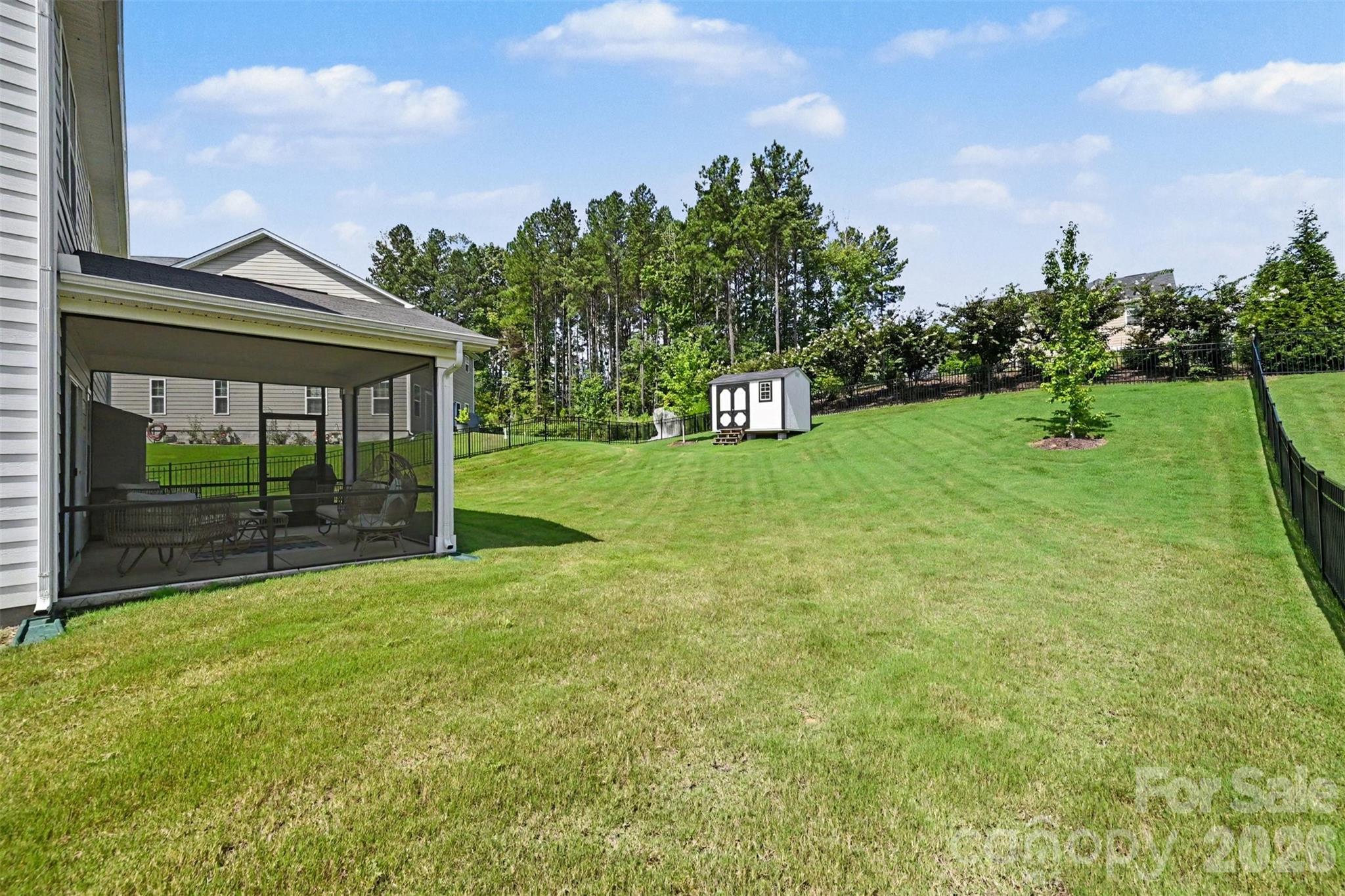 8504 Everwood Avenue — Huntersville