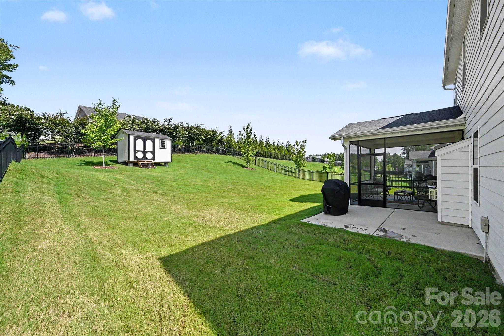 8504 Everwood Avenue — Huntersville
