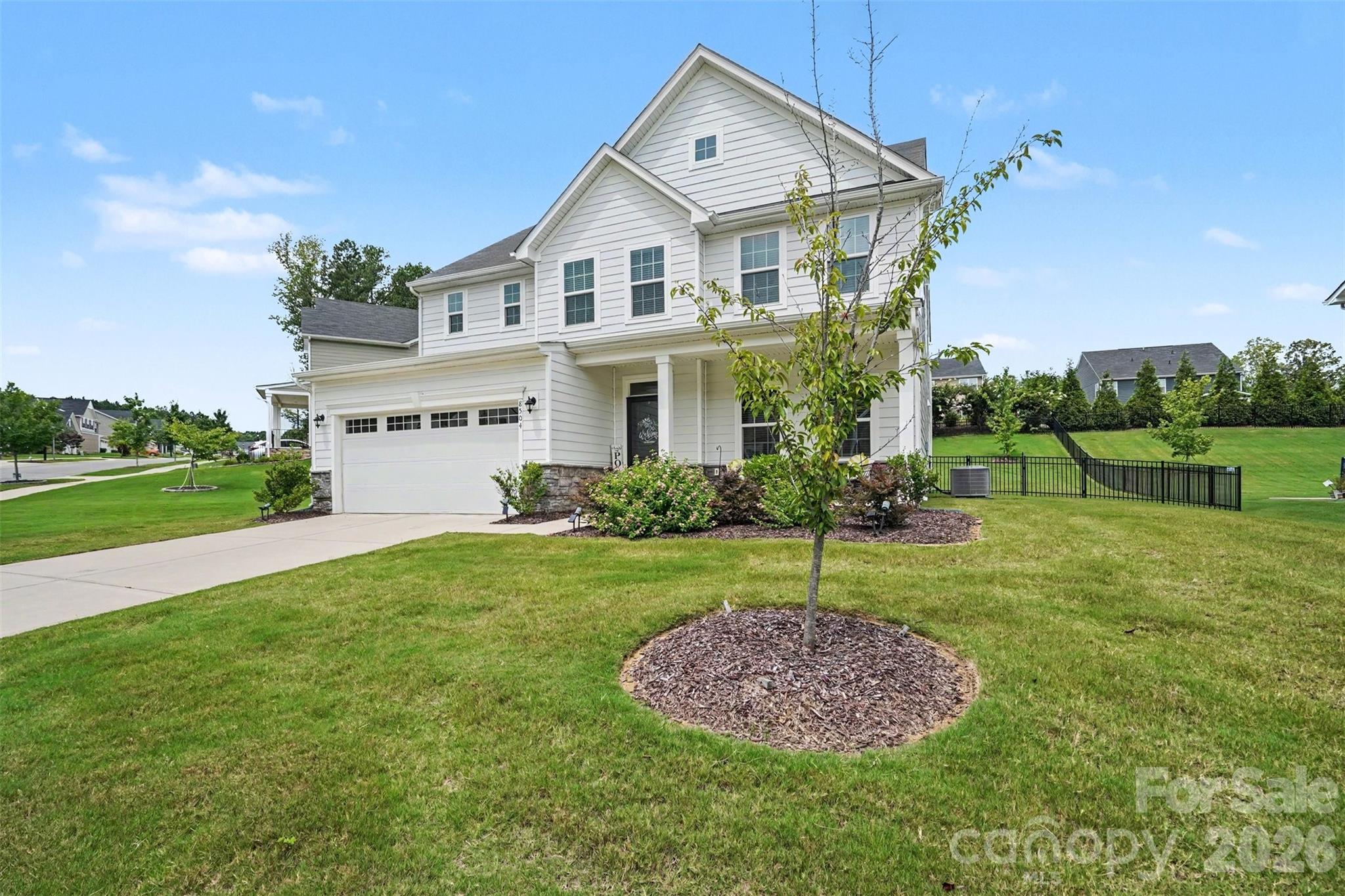 8504 Everwood Avenue — Huntersville