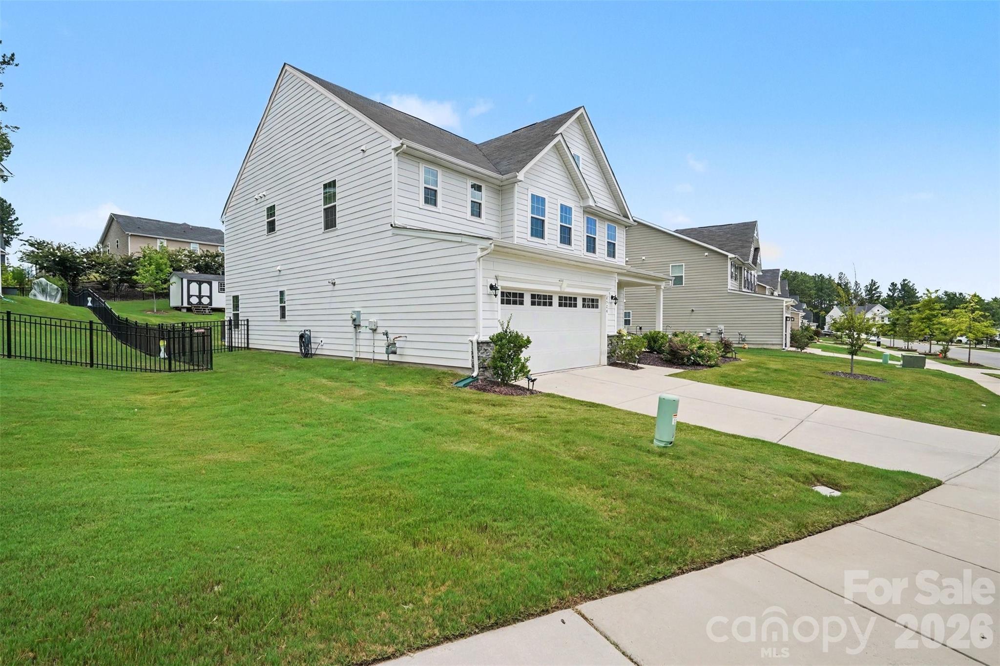 8504 Everwood Avenue — Huntersville