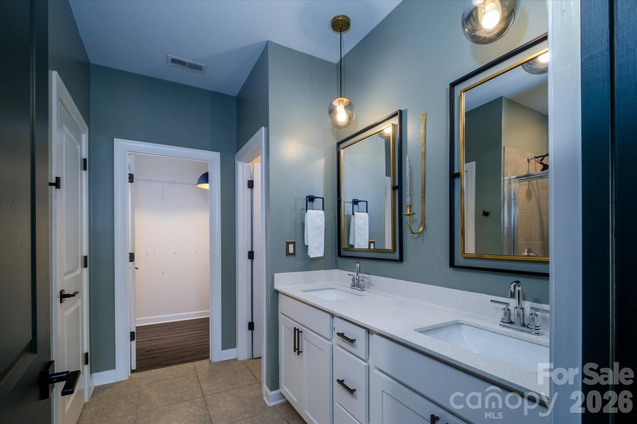 5609 Lavaux Court — Charlotte