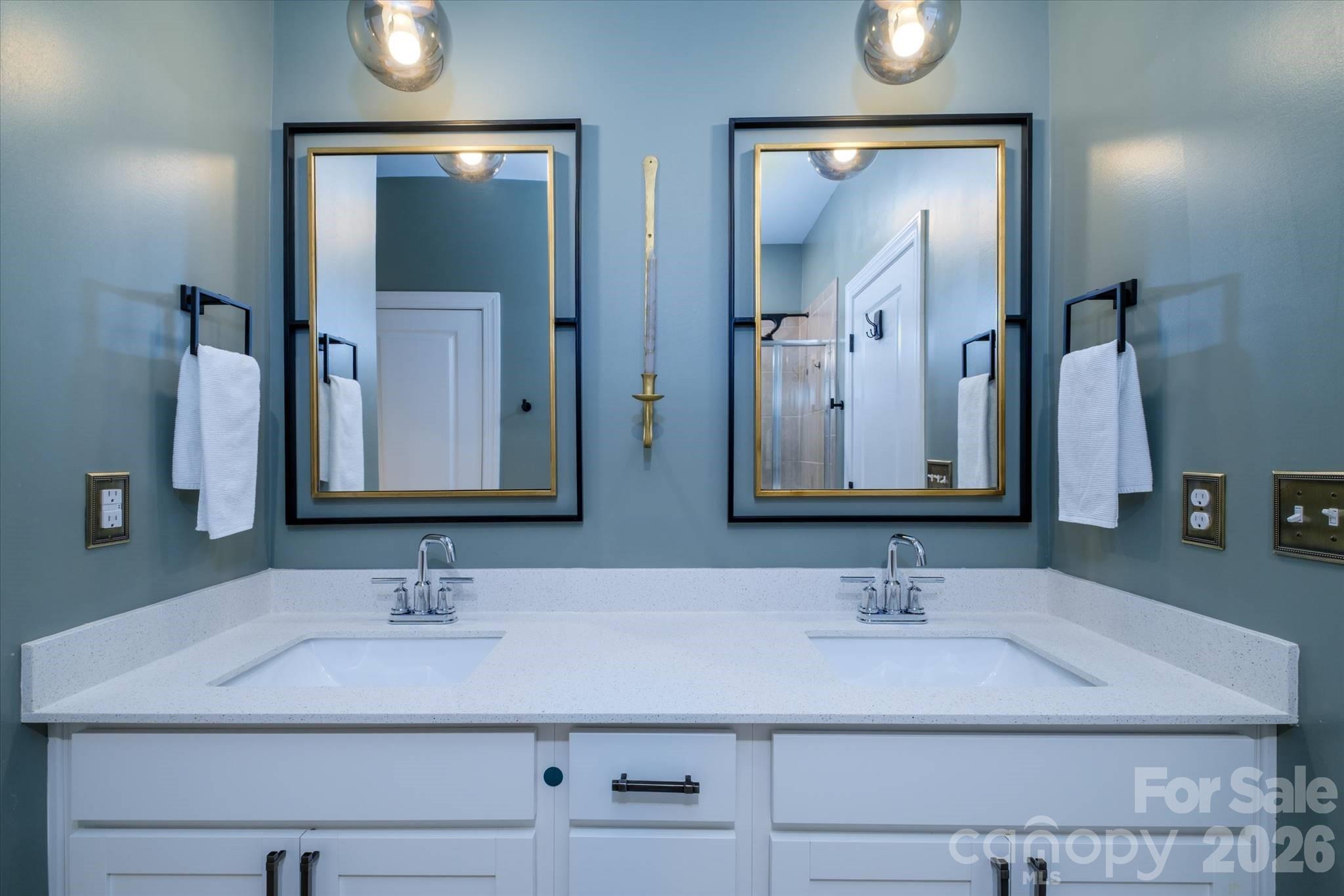 5609 Lavaux Court — Charlotte