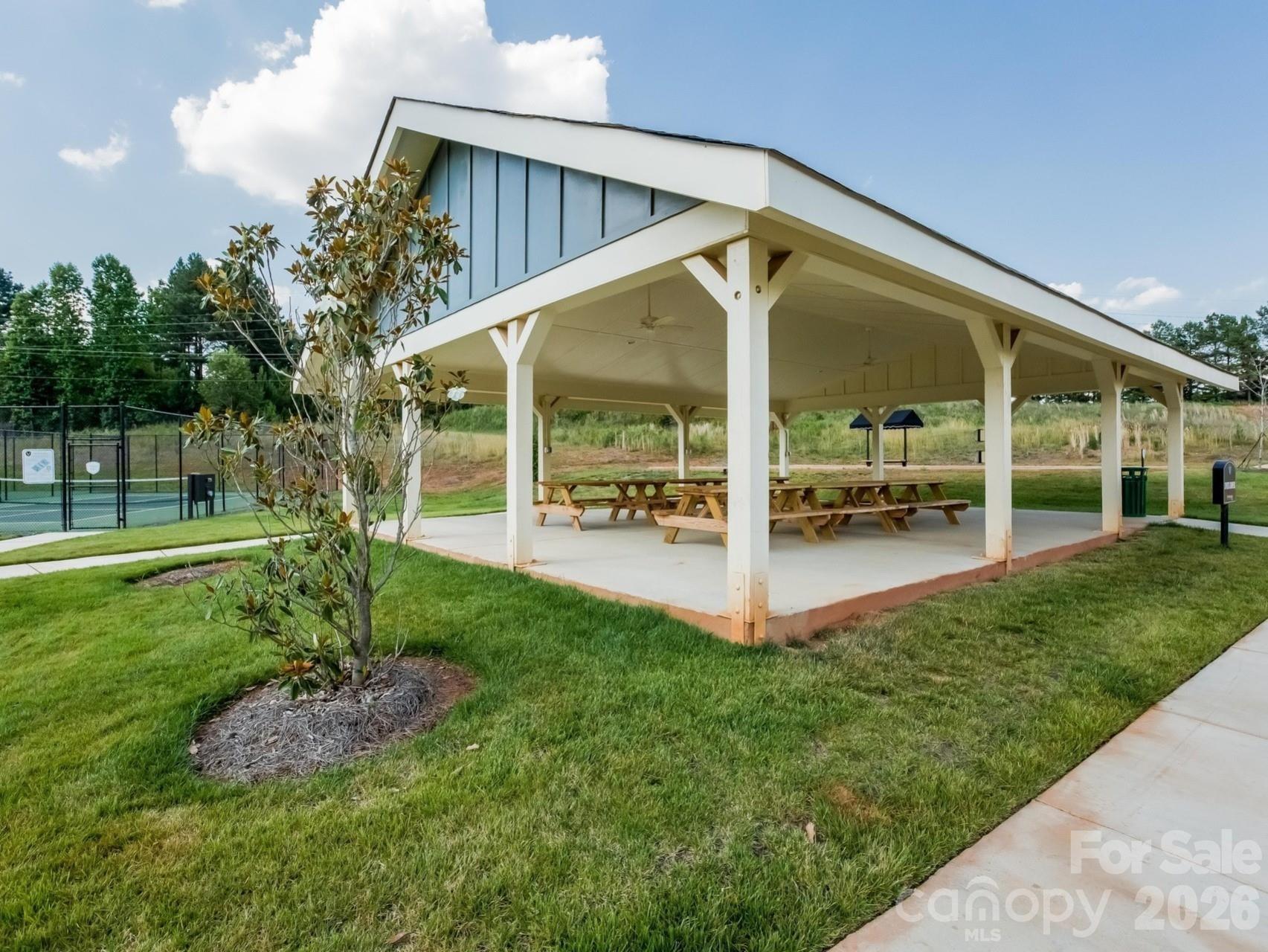 5609 Lavaux Court — Charlotte