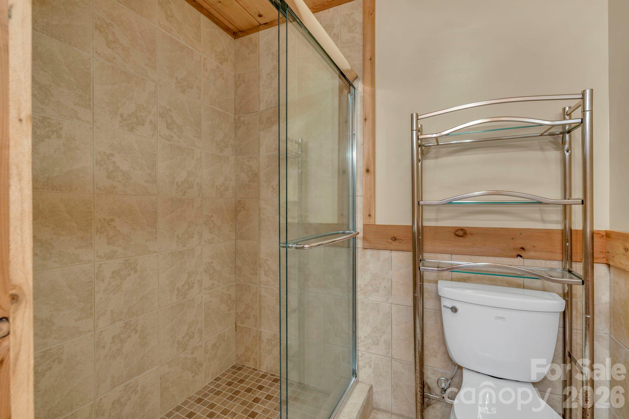 525 Schoolhouse Ridge — Boone