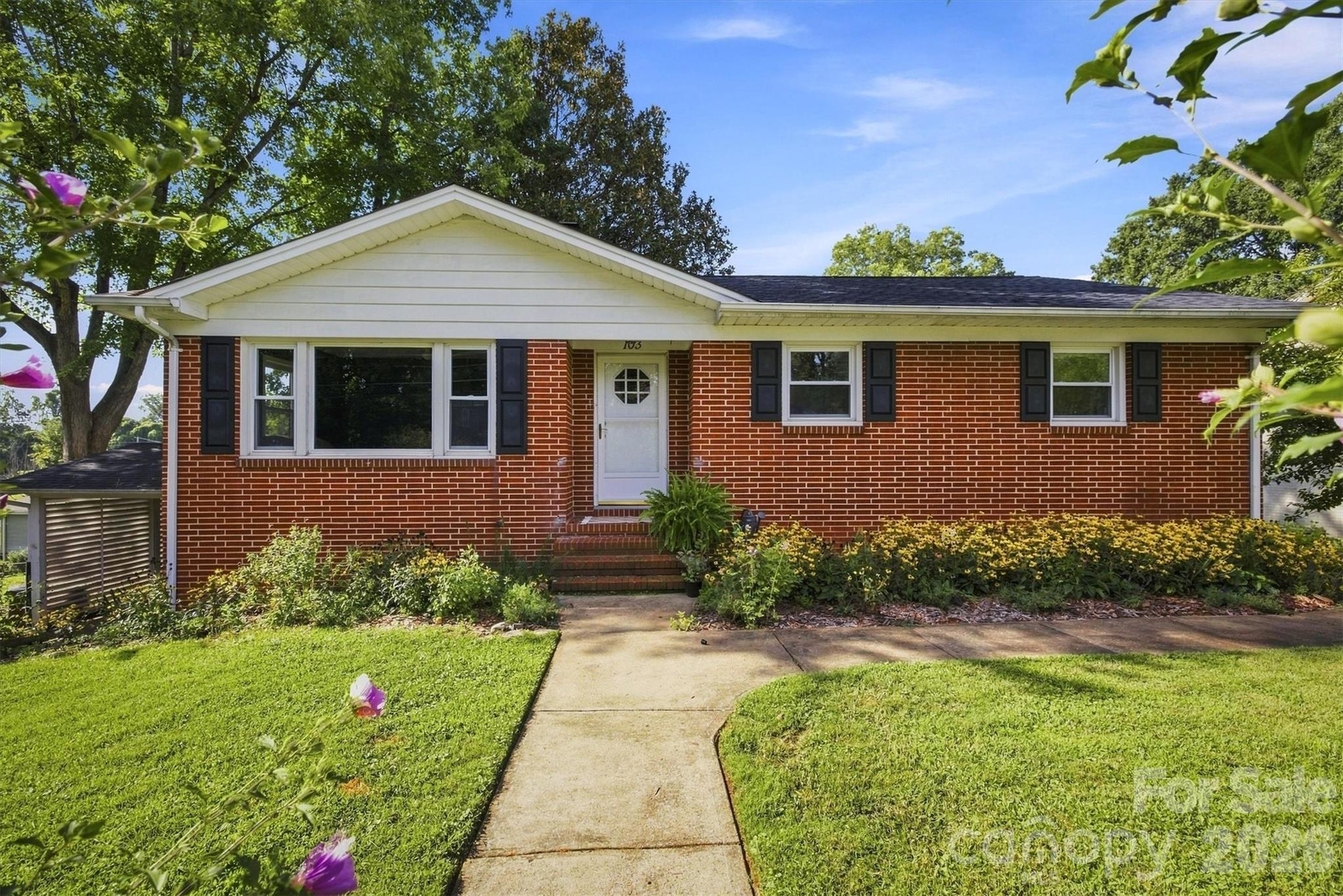 103 Park Street — Morganton