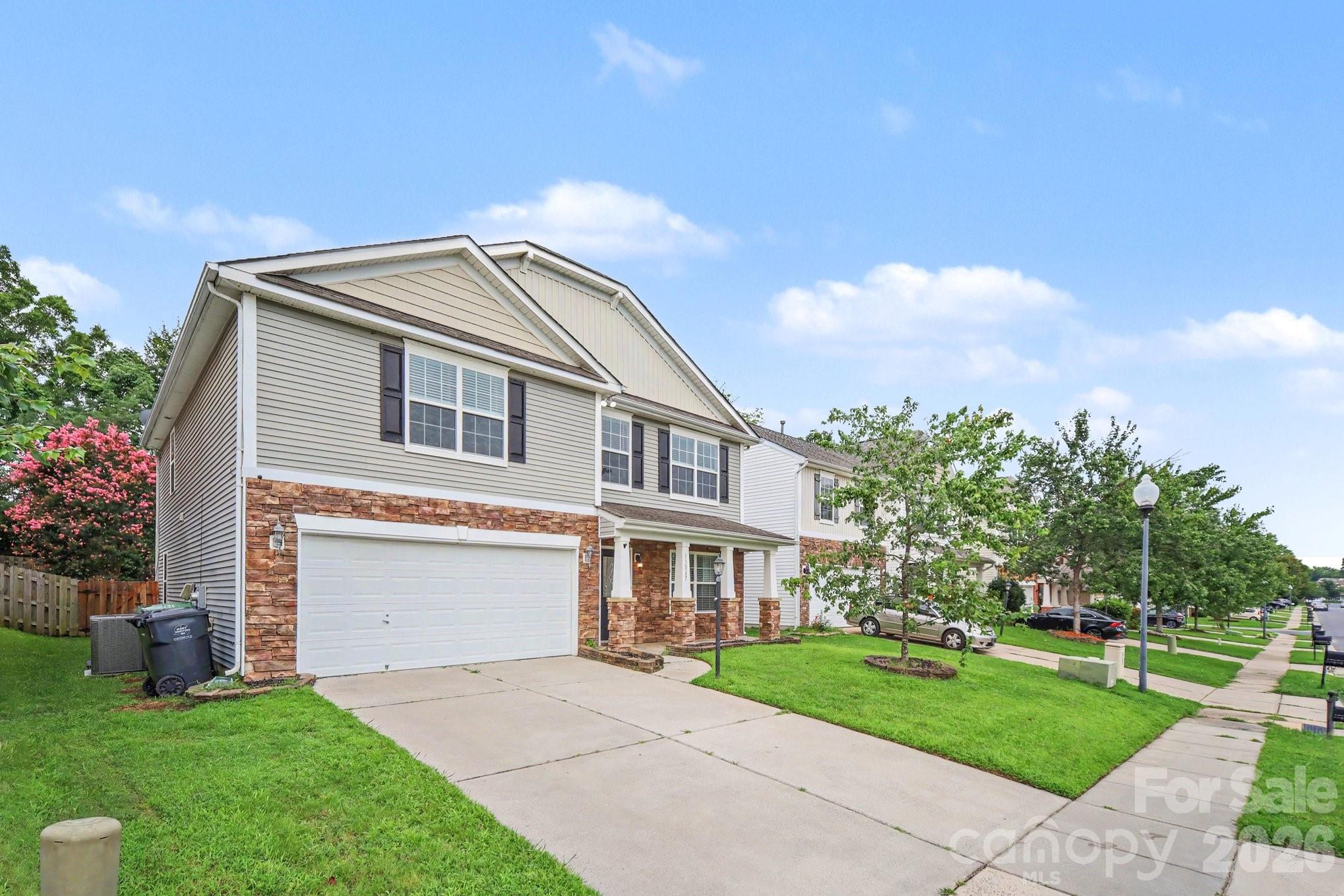 13827 Allison Forest Trail — Charlotte