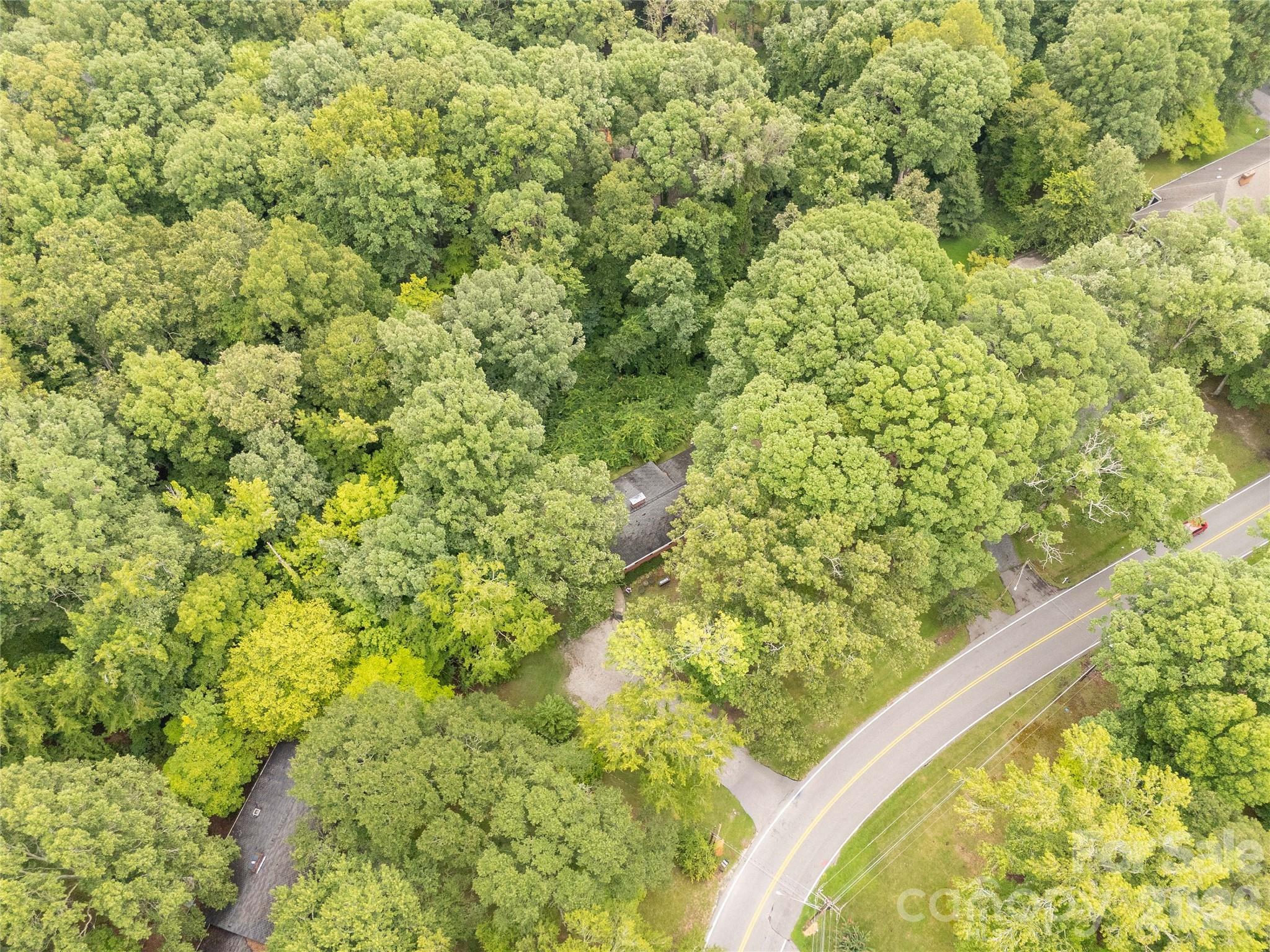 938 Forest Drive — Lancaster