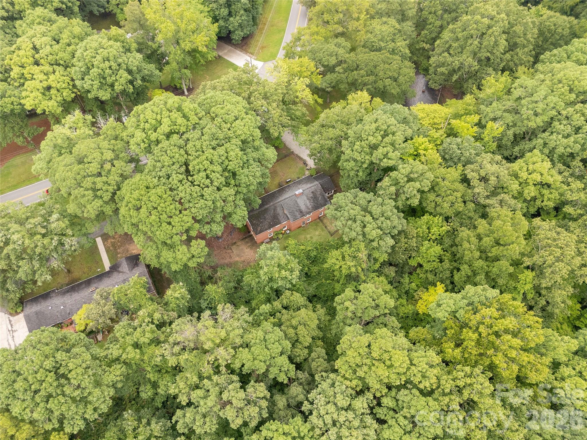 938 Forest Drive — Lancaster